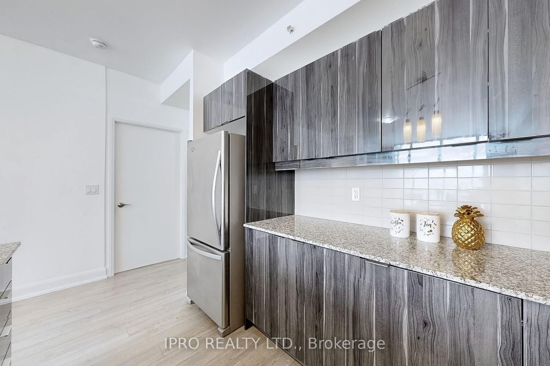 Photo 12 of Unit 1902, 2910 Highway 7 Avenue, Vaughan, Concord — HOMEH