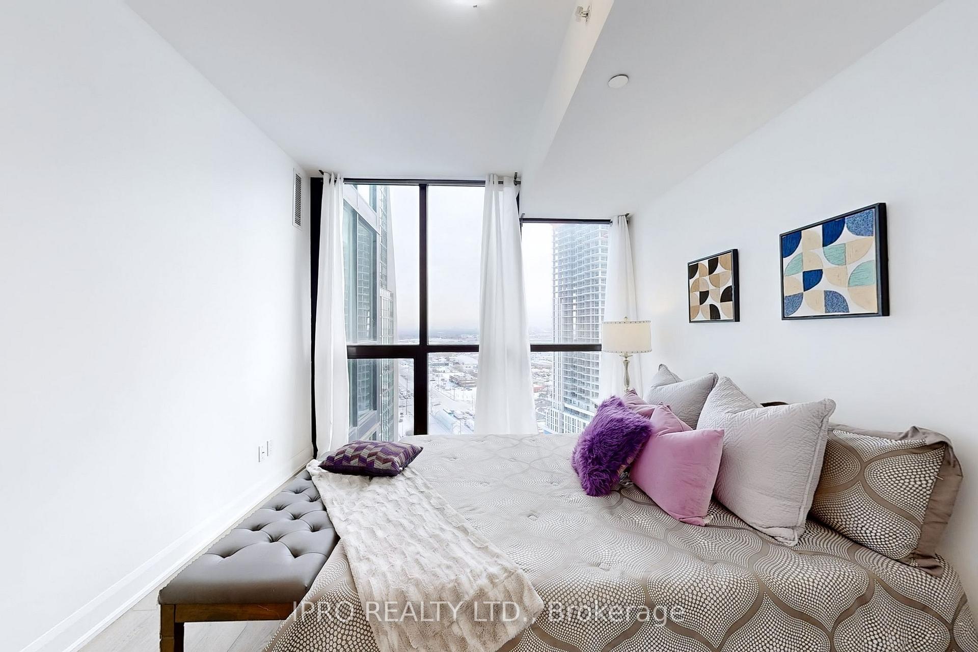 Photo 17 of Unit 1902, 2910 Highway 7 Avenue, Vaughan, Concord — HOMEH