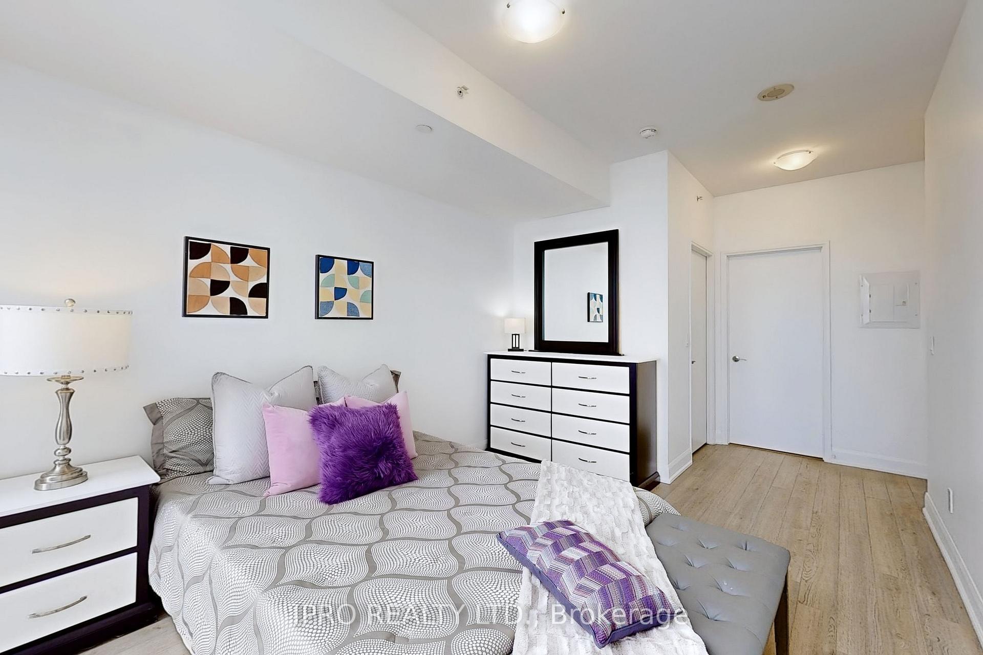 Photo 24 of Unit 1902, 2910 Highway 7 Avenue, Vaughan, Concord — HOMEH