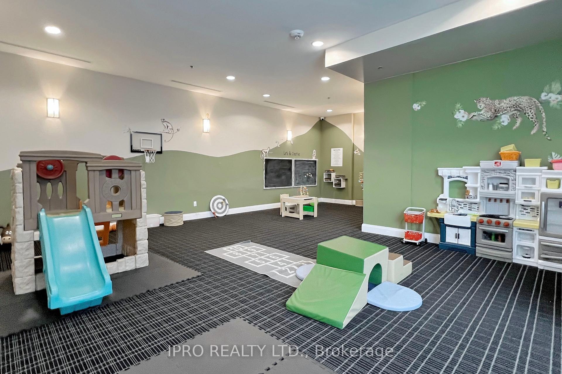 Photo 28 of Unit 1902, 2910 Highway 7 Avenue, Vaughan, Concord — HOMEH