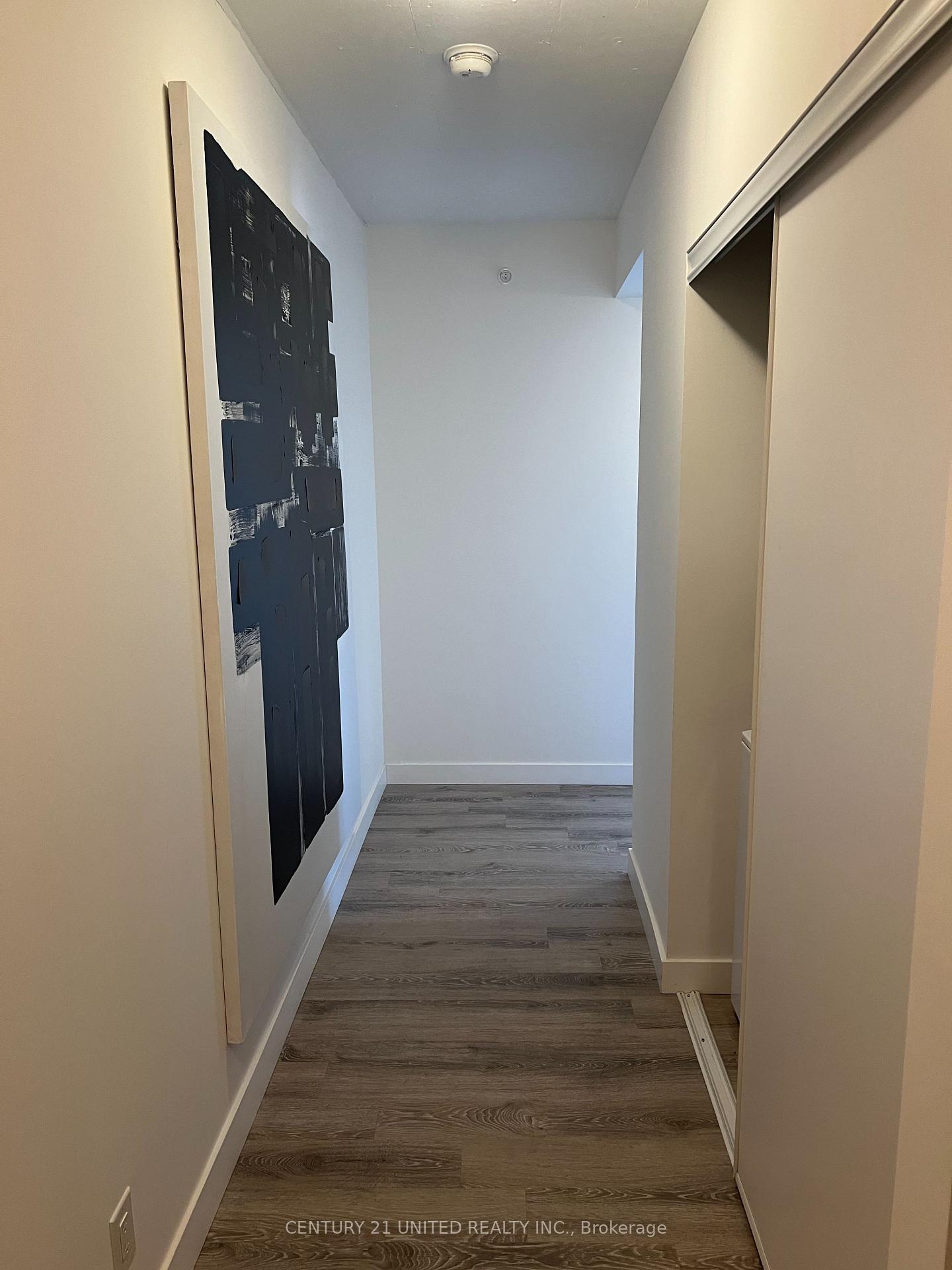 Photo 9 of Unit 906, 100 Bond Street E, Oshawa, Central — HOMEH
