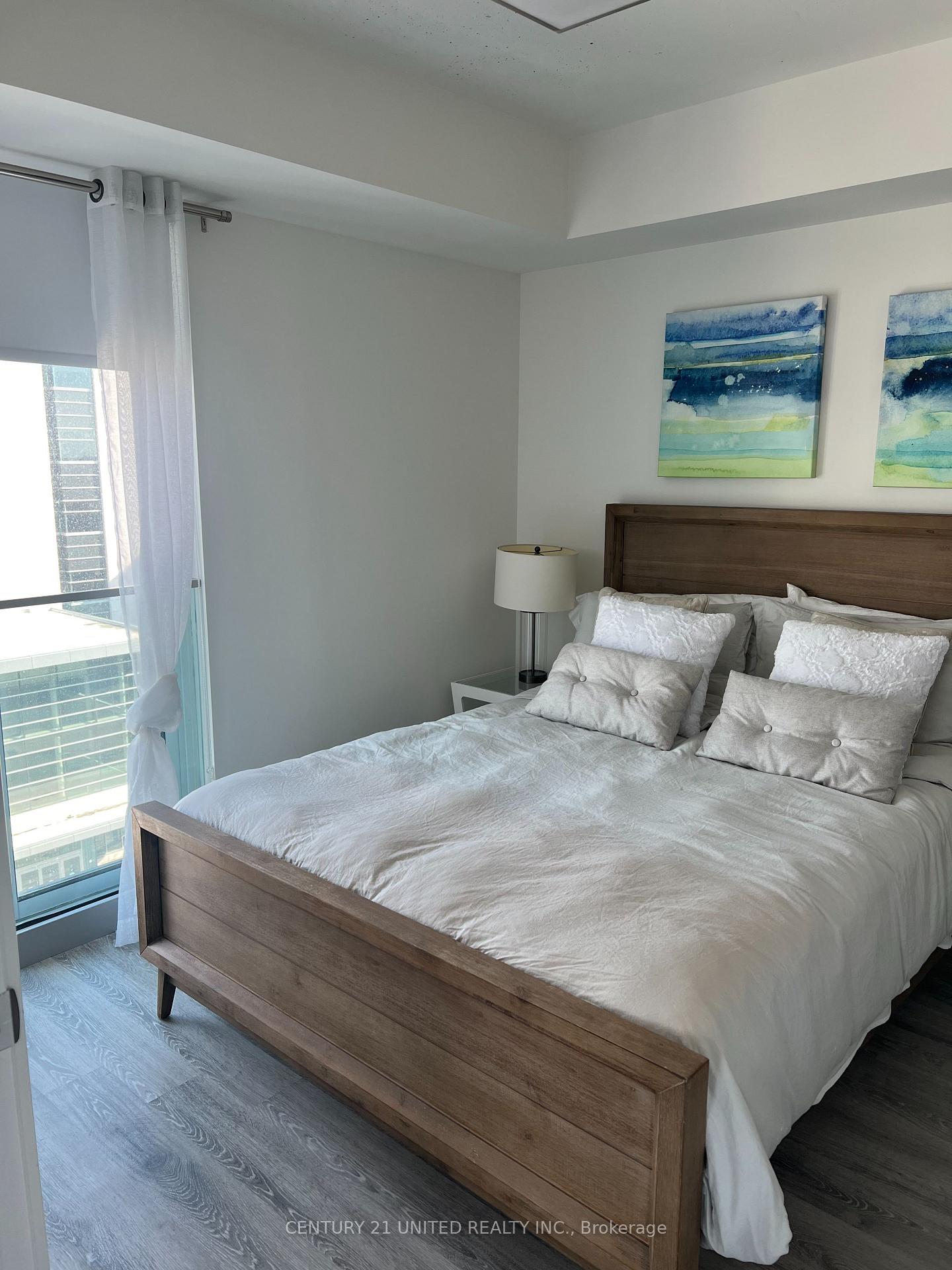 Photo 6 of Unit 906, 100 Bond Street E, Oshawa, Central — HOMEH