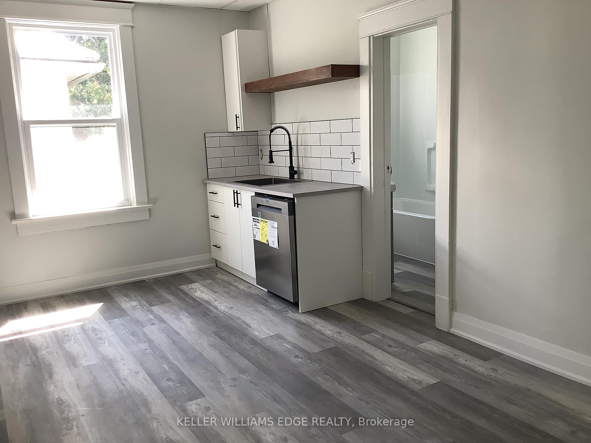 Photo 6 of 90 Kent St Street S, Norfolk, Simcoe — HOMEH