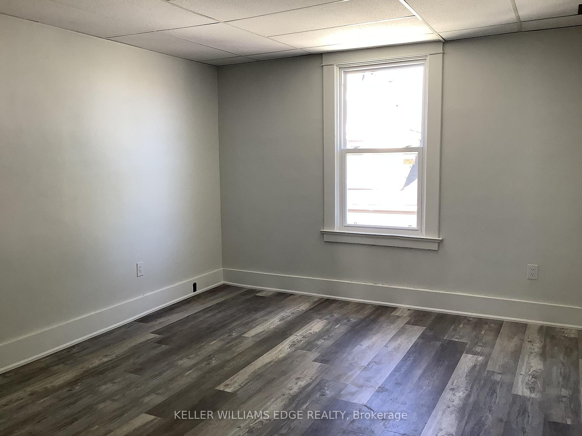 Photo 11 of 90 Kent St Street S, Norfolk, Simcoe — HOMEH