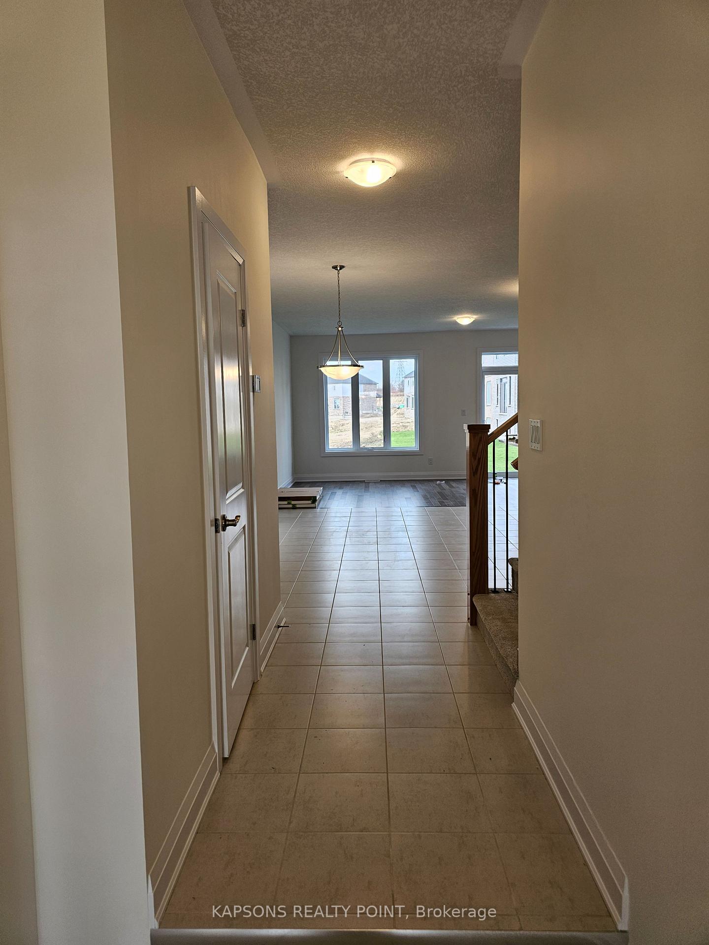 Photo 4 of 10 Dominique Street, Kitchener — HOMEH