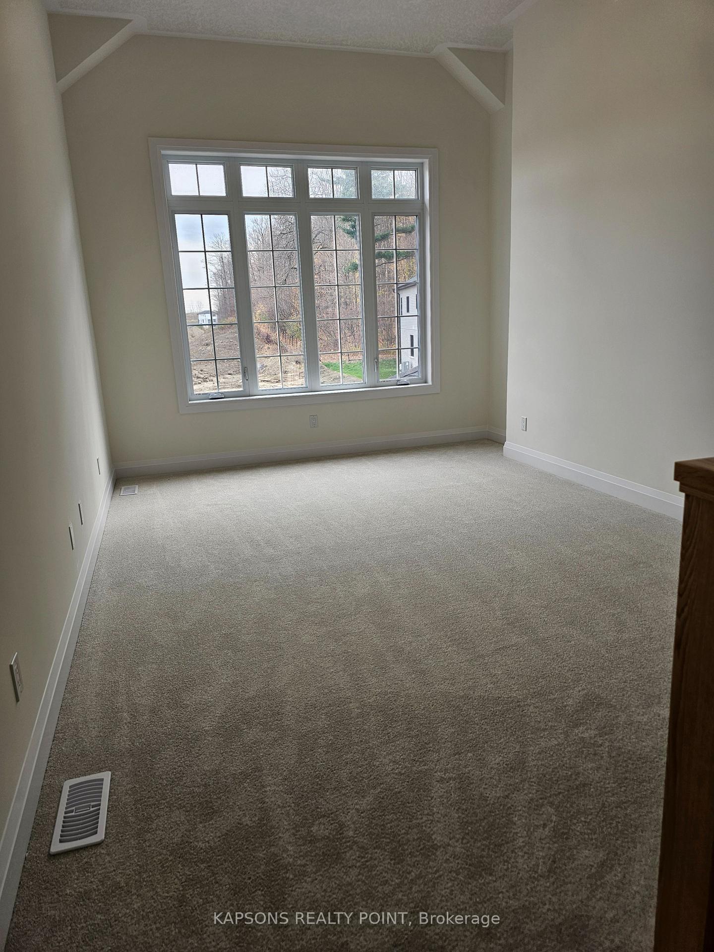 Photo 5 of 10 Dominique Street, Kitchener — HOMEH