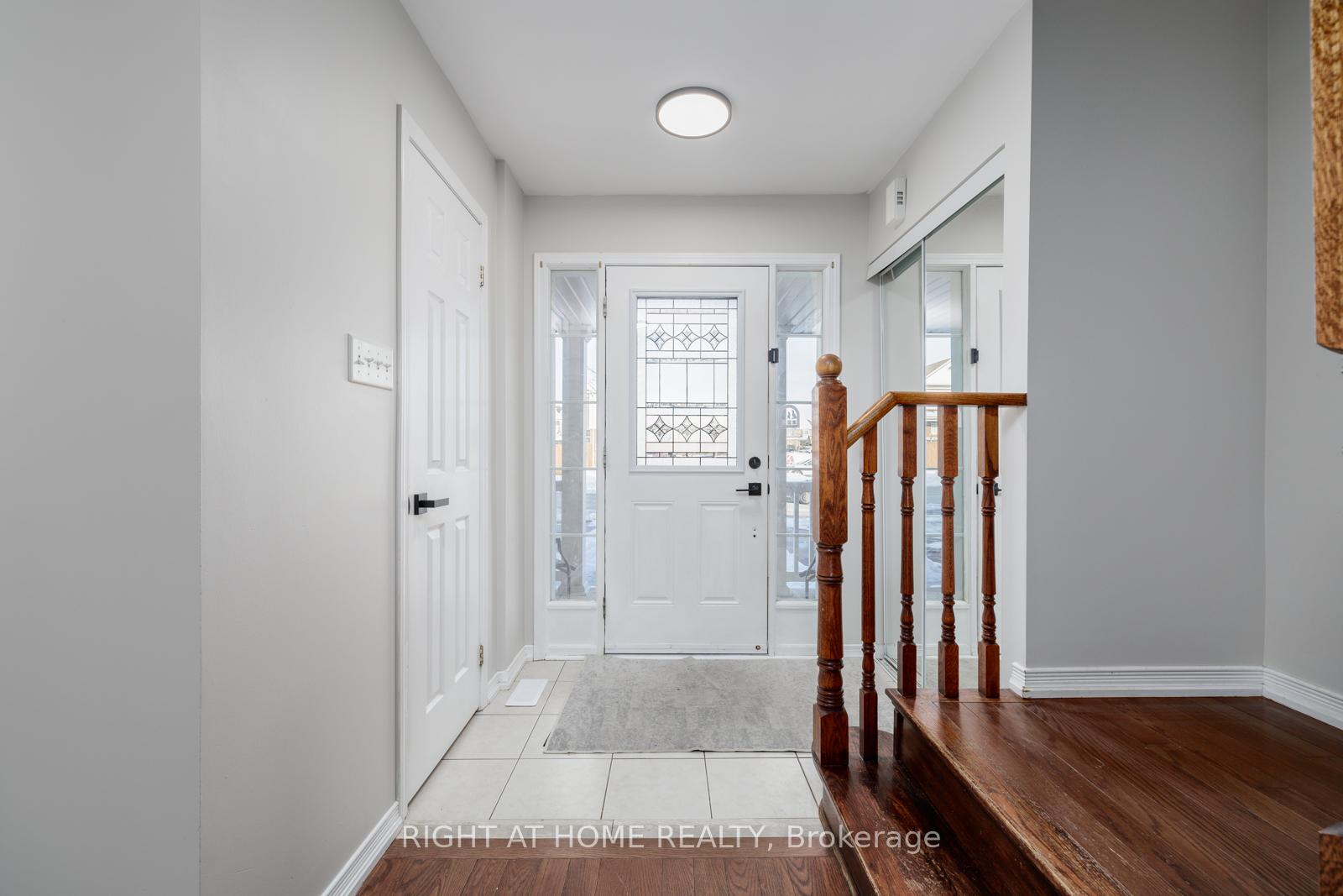 Photo 2 of 202 Swindells Street, Clarington, Bowmanville — HOMEH
