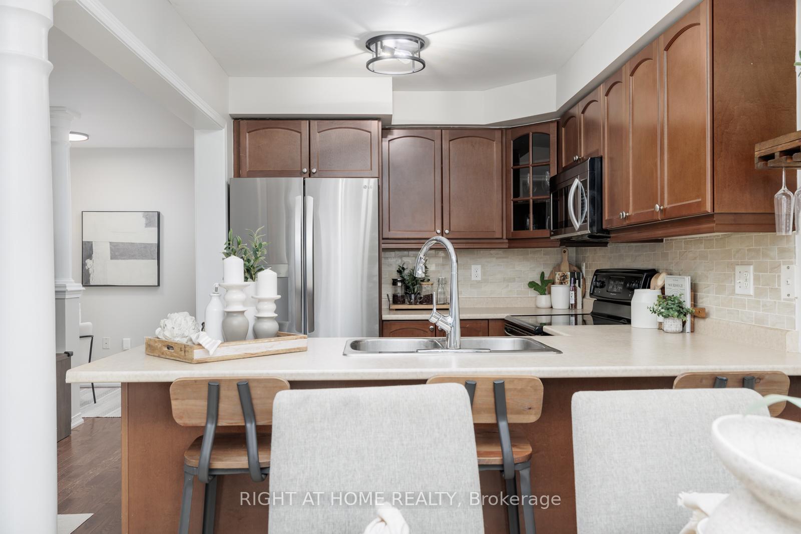 Photo 11 of 202 Swindells Street, Clarington, Bowmanville — HOMEH