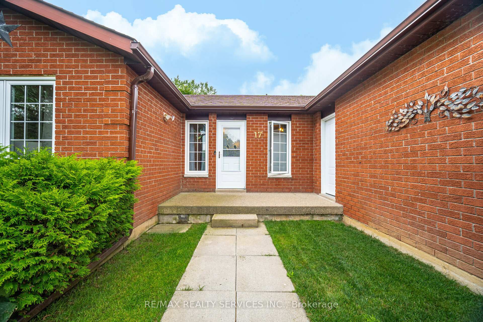 Photo 17 of 17 James Street, Amaranth, Rural Amaranth — HOMEH