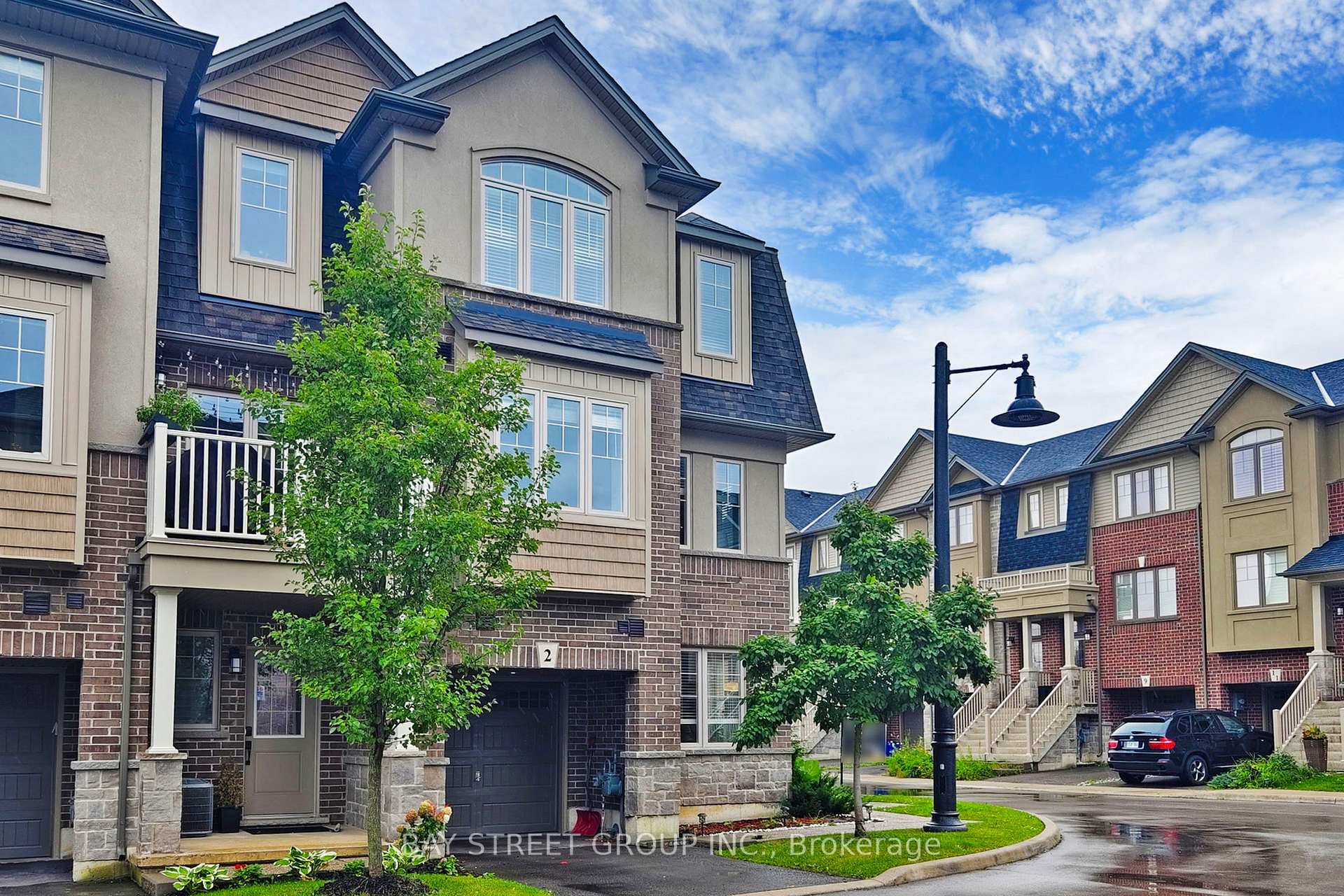 Photo 8 of 2 Groom Lane, Hamilton, Ancaster — HOMEH