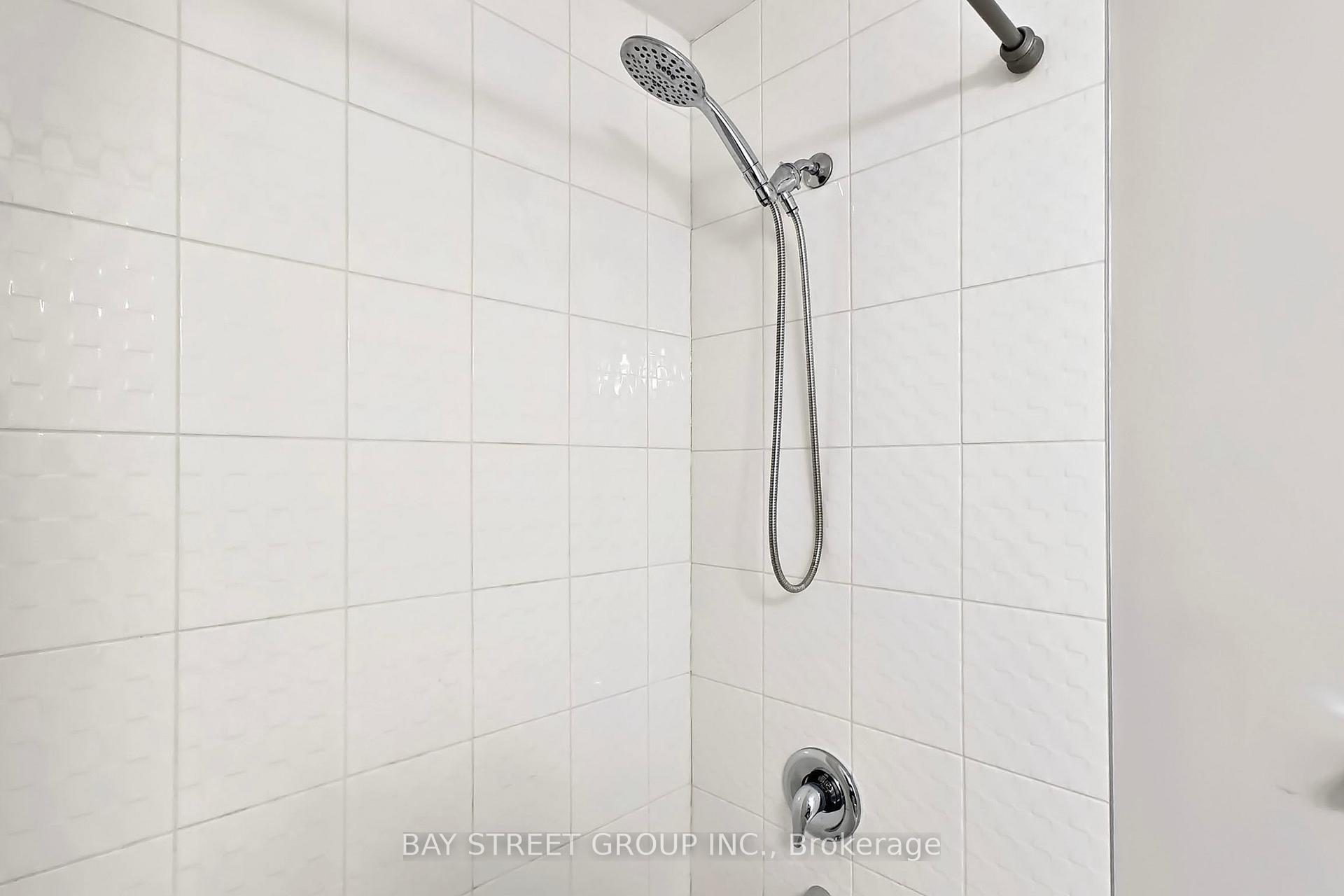 Photo 21 of 2 Groom Lane, Hamilton, Ancaster — HOMEH