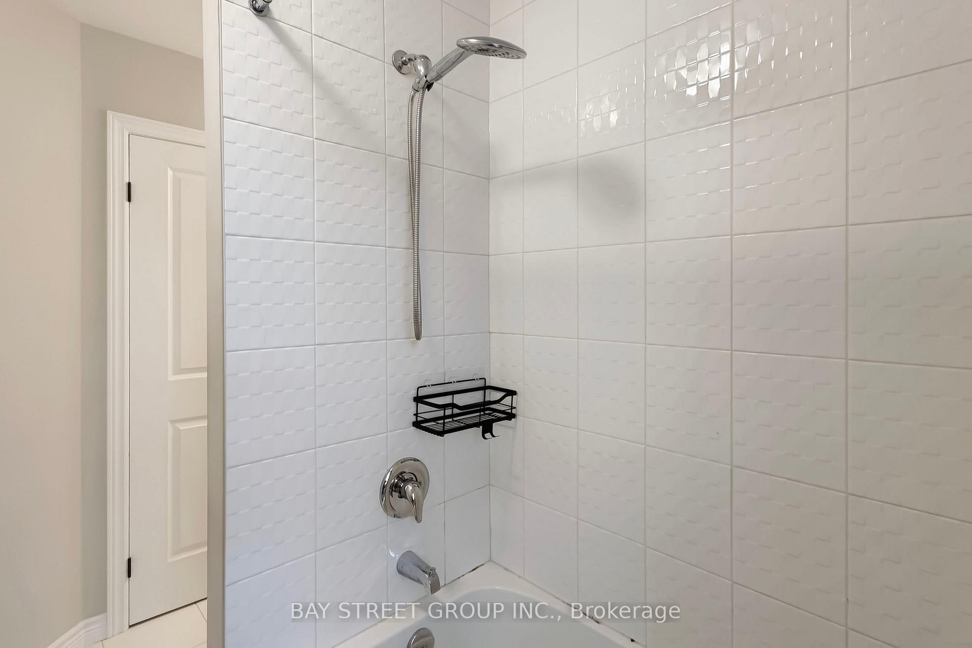 Photo 20 of 2 Groom Lane, Hamilton, Ancaster — HOMEH