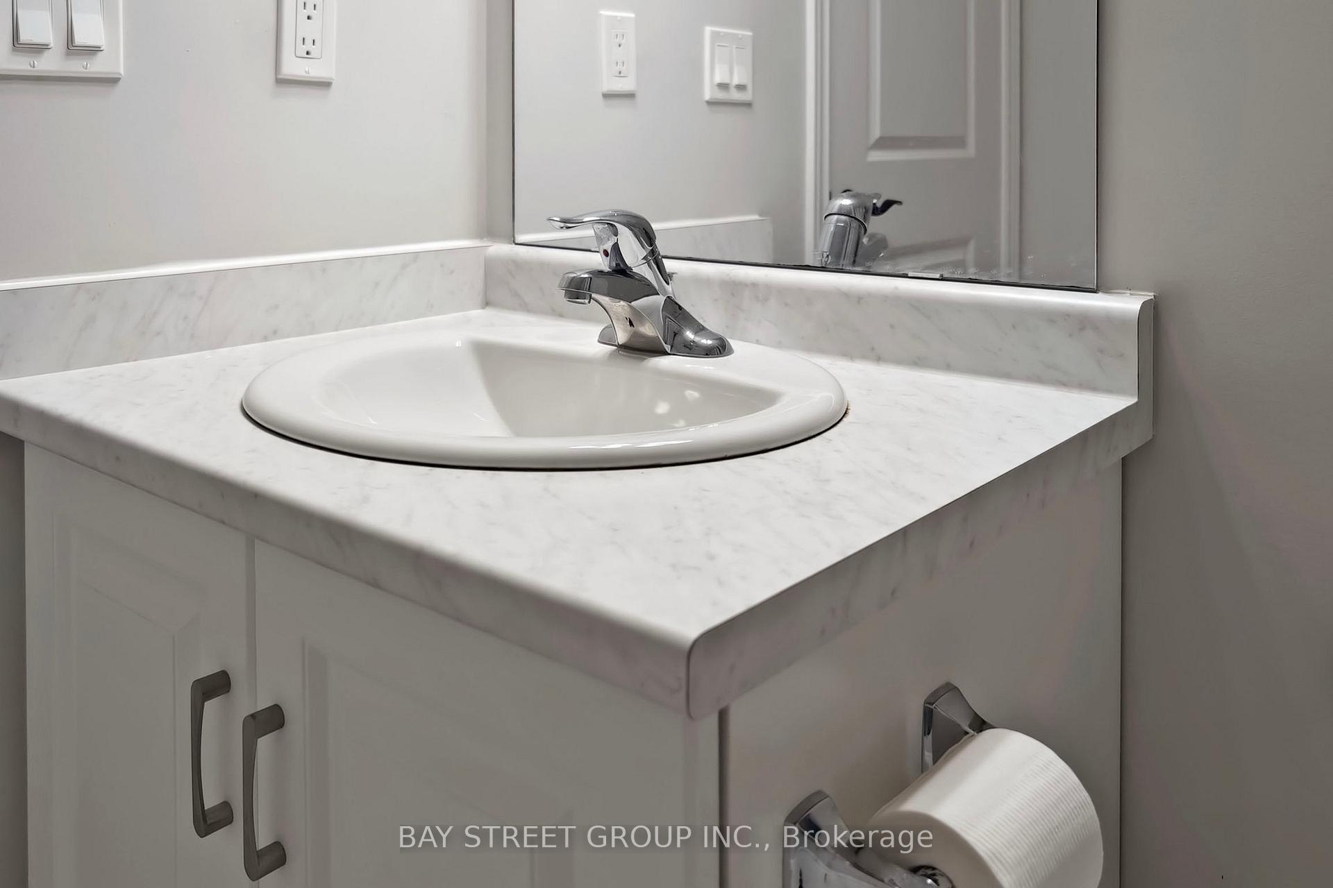 Photo 23 of 2 Groom Lane, Hamilton, Ancaster — HOMEH