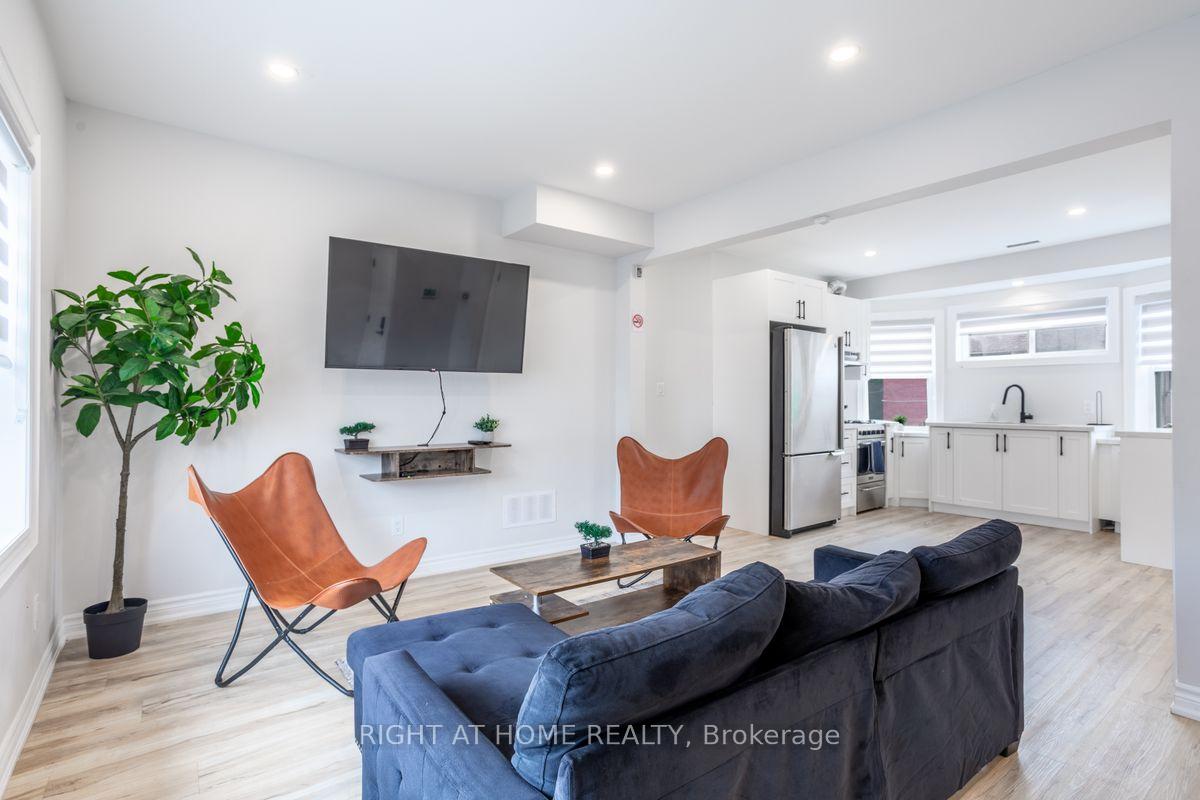 Photo 3 of Unit 2, 88 Tisdale Street S, Hamilton, Stinson — HOMEH