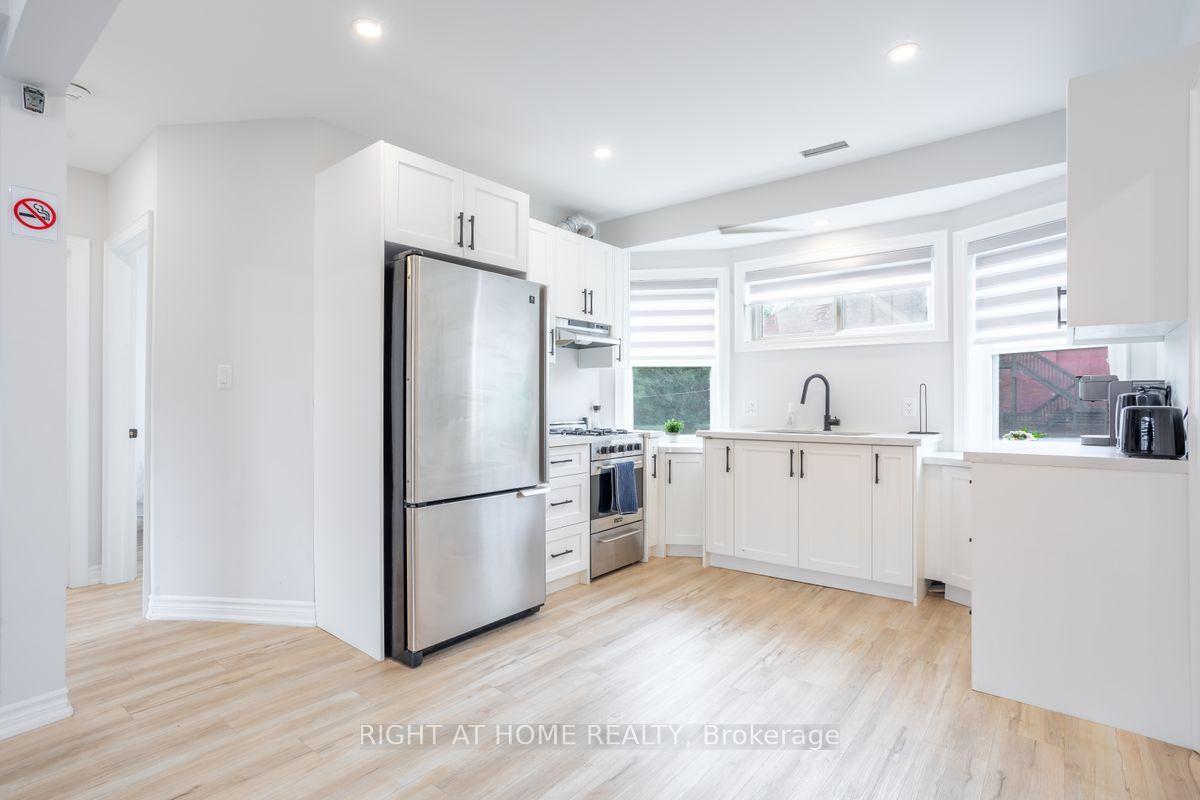 Photo 7 of Unit 2, 88 Tisdale Street S, Hamilton, Stinson — HOMEH
