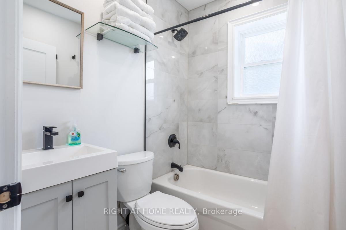 Photo 12 of Unit 2, 88 Tisdale Street S, Hamilton, Stinson — HOMEH