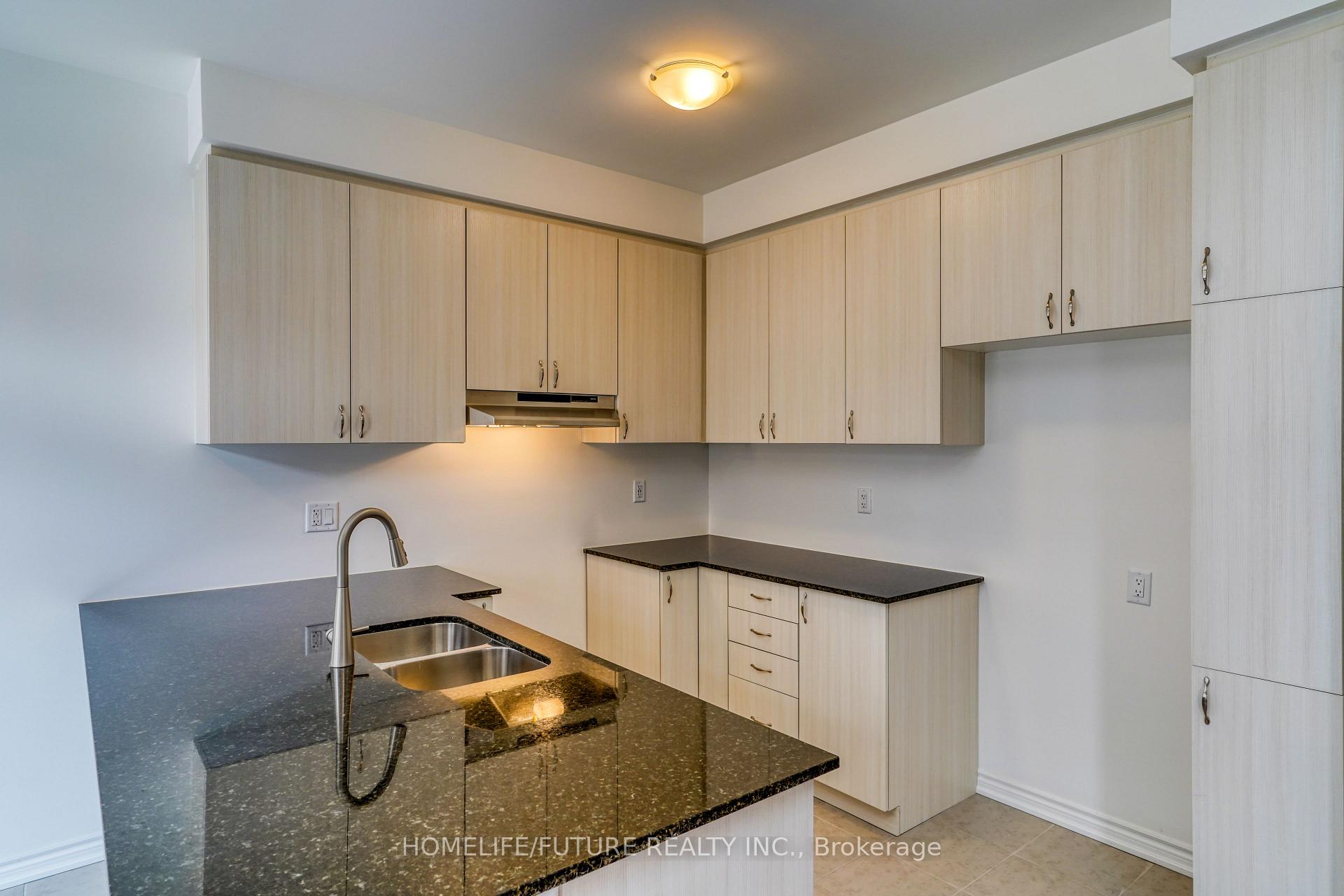 Photo 23 of 1481 Mockingbird Square, Pickering, Rural Pickering — HOMEH