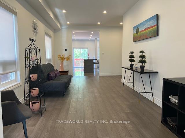 Photo 1 of Unit Master Br - Ensuite, 87 Castan Avenue, Markham, Village Green-South Unionville — HOMEH