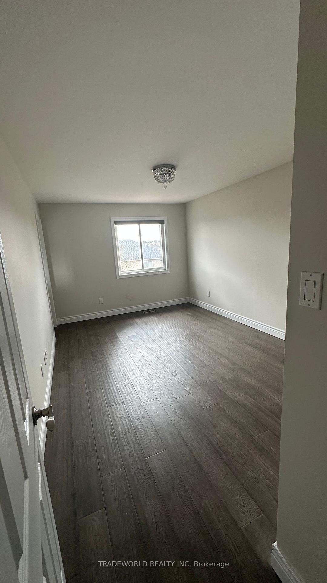 Photo 5 of Unit Master Br - Ensuite, 87 Castan Avenue, Markham, Village Green-South Unionville — HOMEH