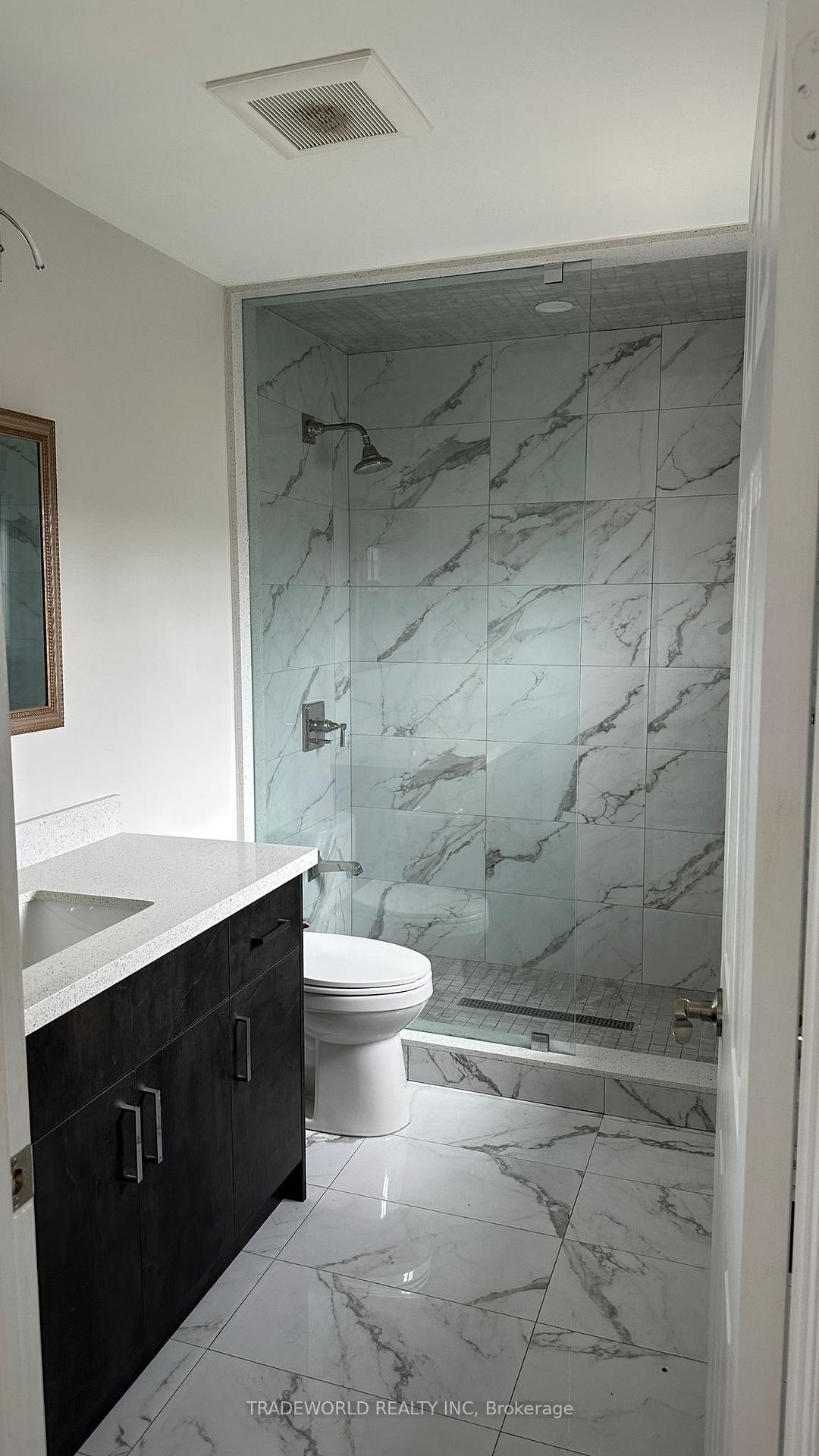 Photo 4 of Unit Master Br - Ensuite, 87 Castan Avenue, Markham, Village Green-South Unionville — HOMEH