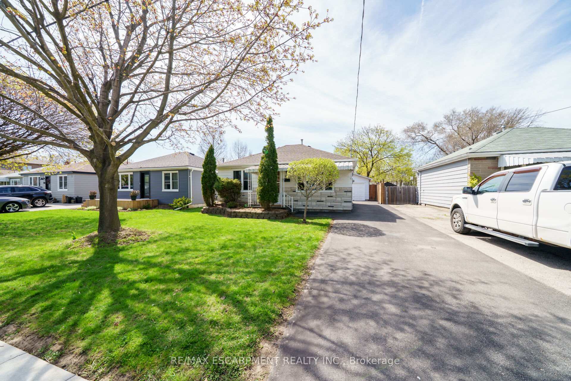 Photo 3 of 92 East 44th Street, Hamilton, Hampton Heights — HOMEH