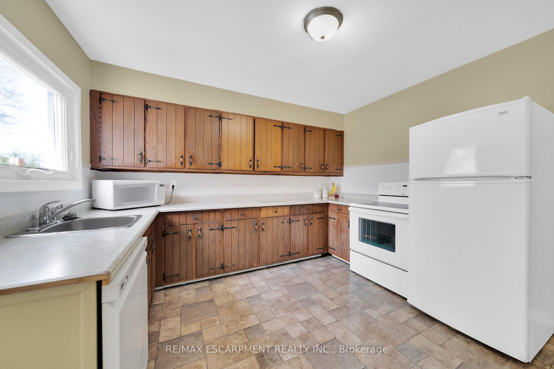 Photo 35 of 92 East 44th Street, Hamilton, Hampton Heights — HOMEH