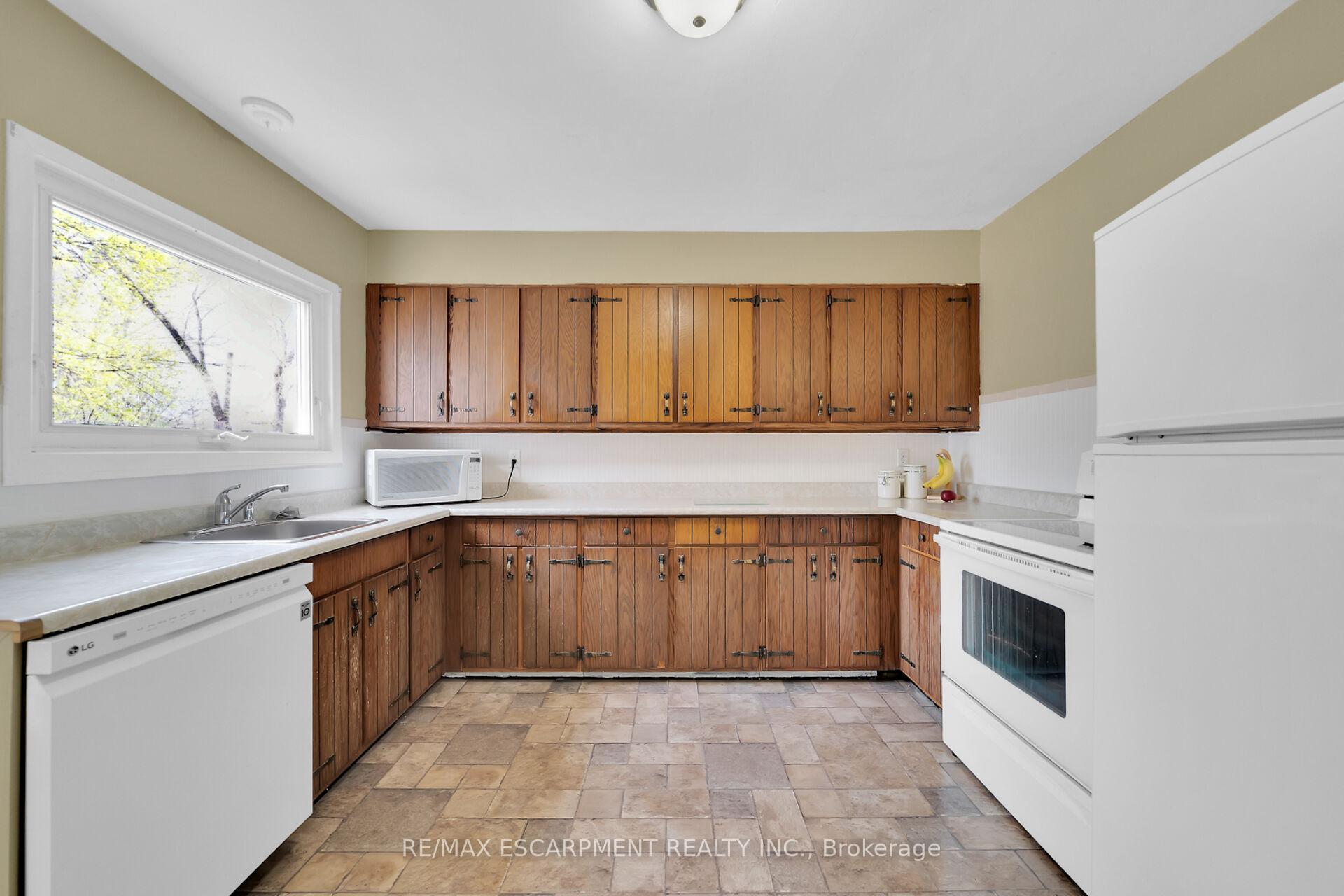 Photo 20 of 92 East 44th Street, Hamilton, Hampton Heights — HOMEH
