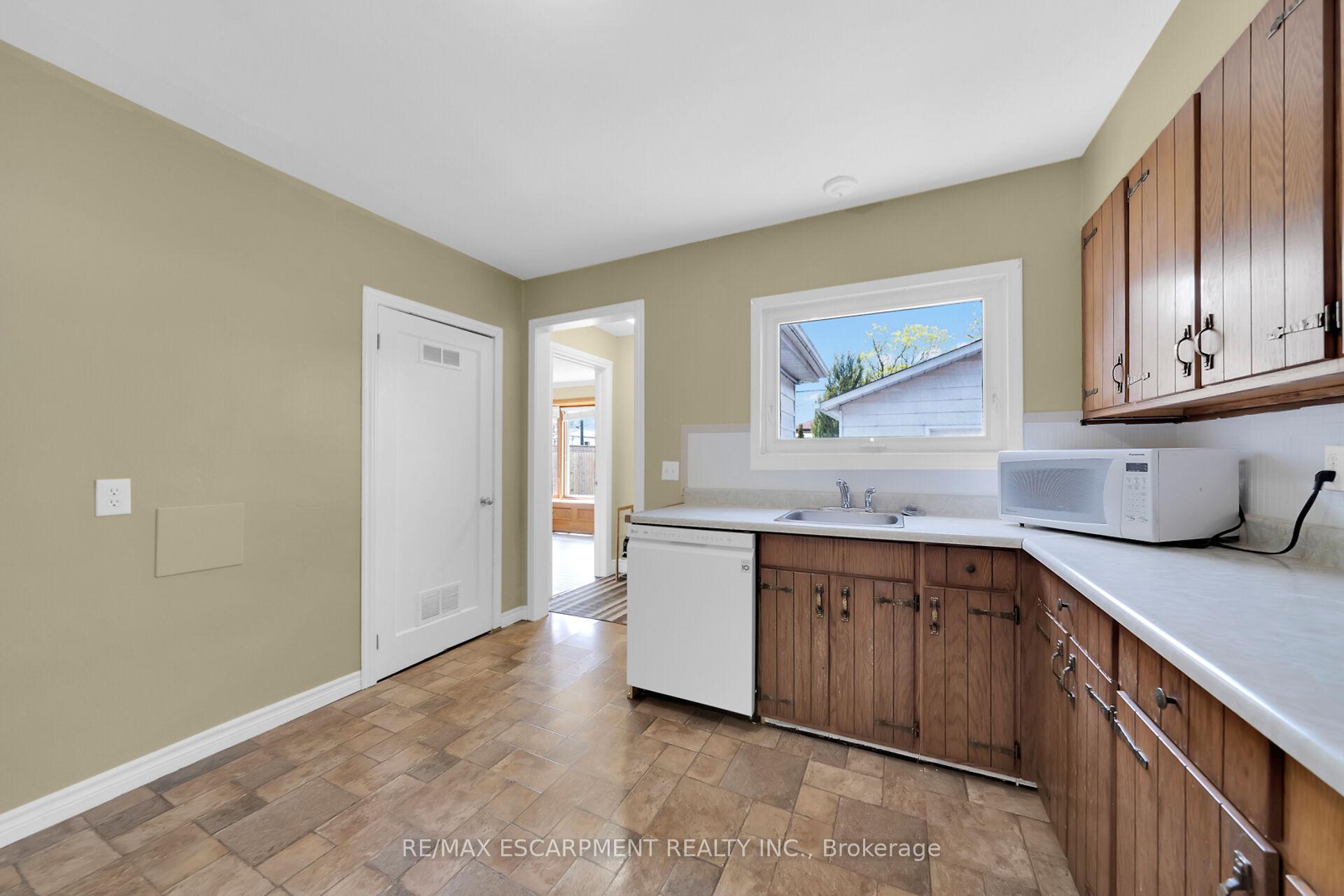 Photo 15 of 92 East 44th Street, Hamilton, Hampton Heights — HOMEH