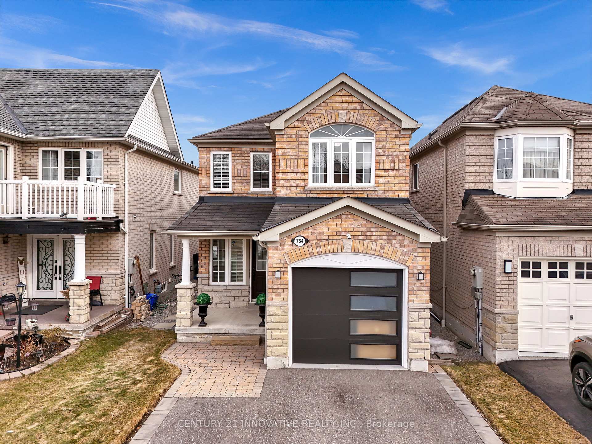 Photo 1 of 754 Sunbird Trail, Pickering, Amberlea — HOMEH