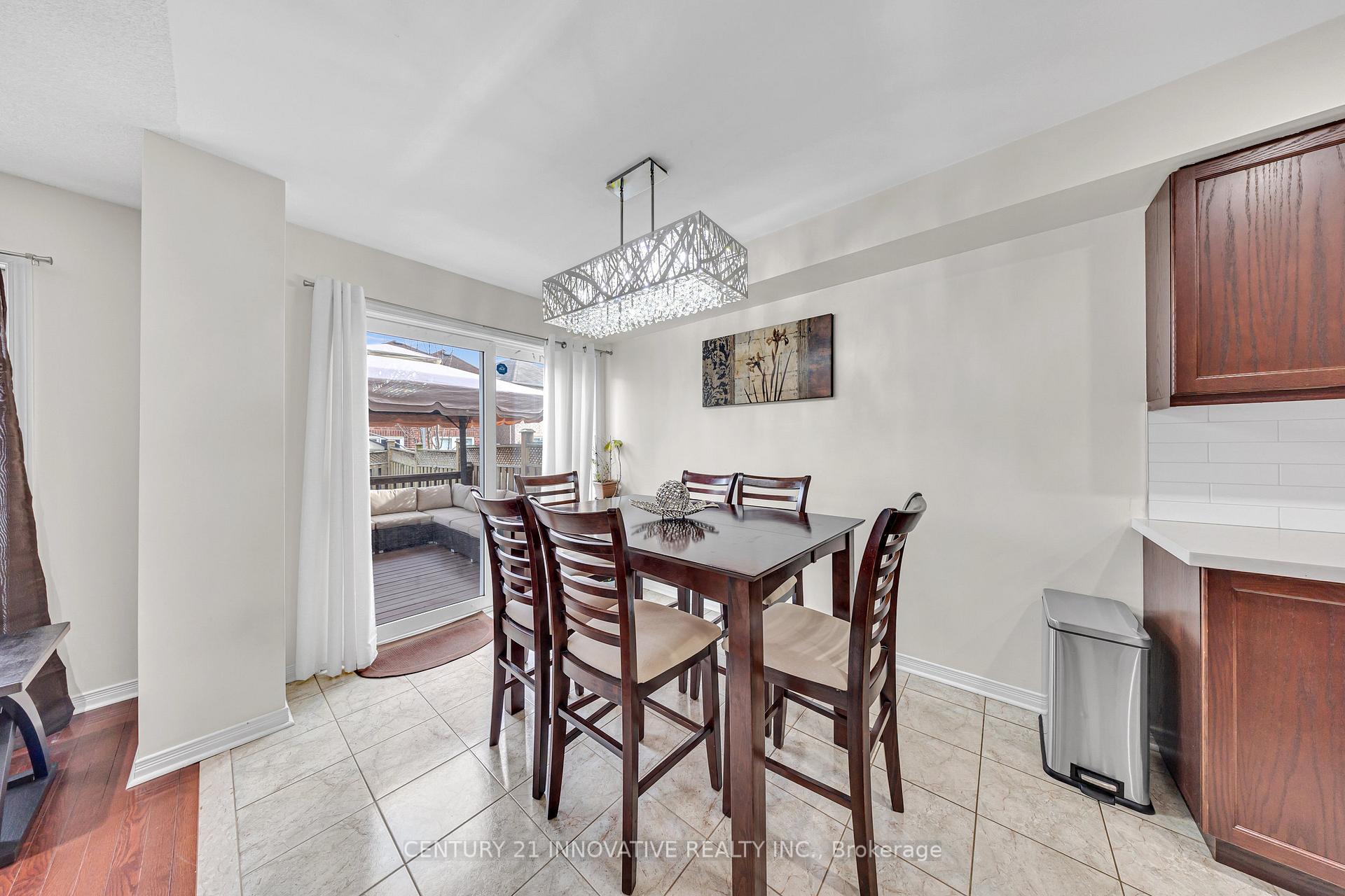 Photo 5 of 754 Sunbird Trail, Pickering, Amberlea — HOMEH