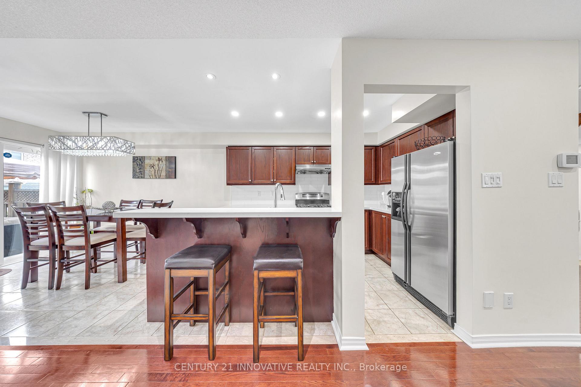 Photo 6 of 754 Sunbird Trail, Pickering, Amberlea — HOMEH