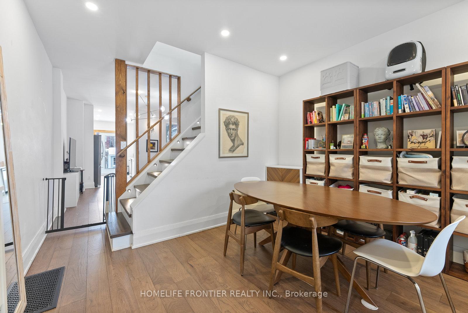 Photo 3 of 233 Coleridge Avenue, Toronto, Woodbine-Lumsden — HOMEH