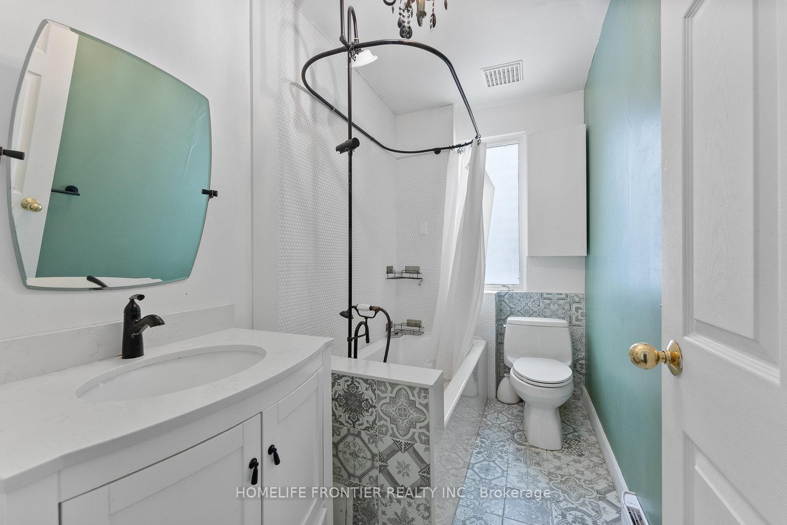 Photo 43 of 233 Coleridge Avenue, Toronto, Woodbine-Lumsden — HOMEH