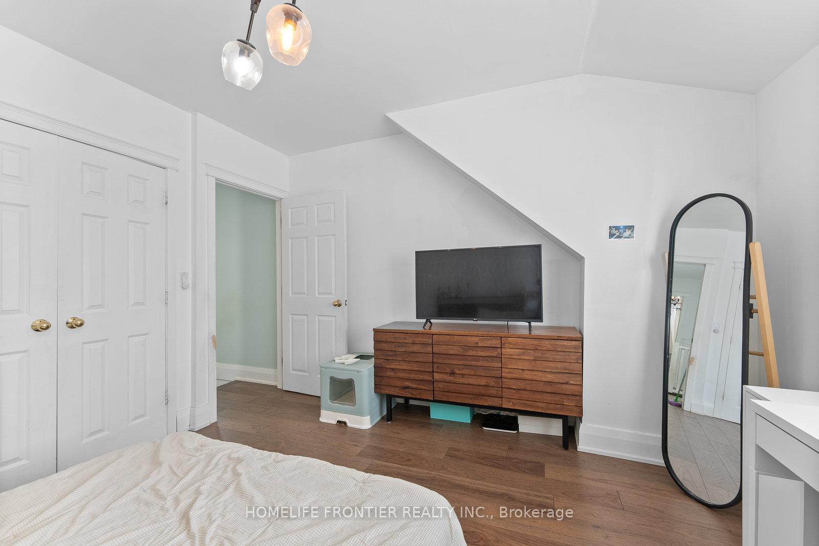 Photo 36 of 233 Coleridge Avenue, Toronto, Woodbine-Lumsden — HOMEH