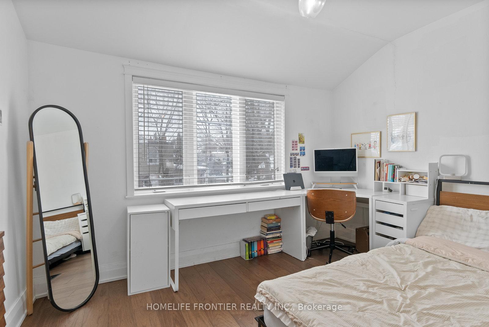 Photo 40 of 233 Coleridge Avenue, Toronto, Woodbine-Lumsden — HOMEH