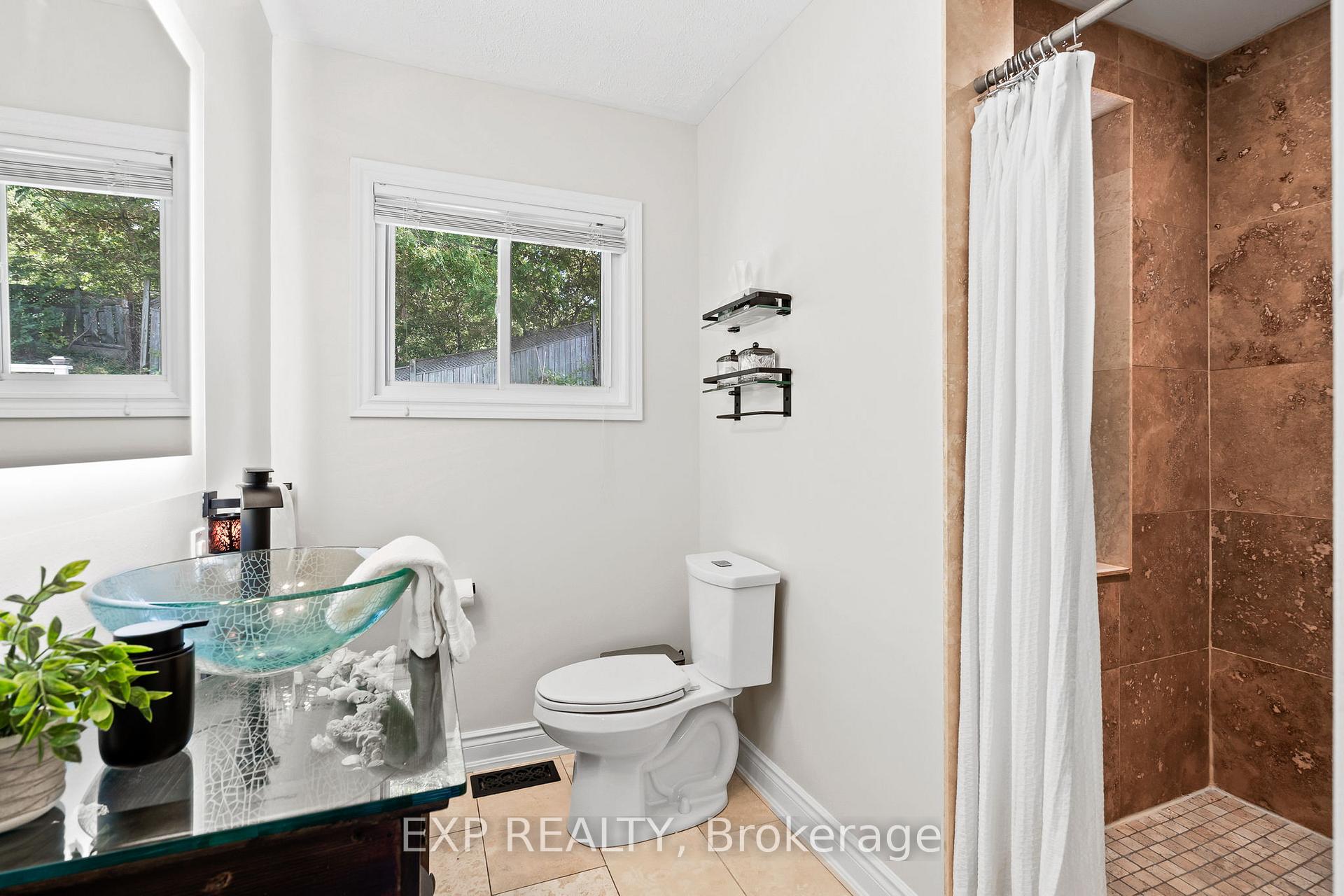 Photo 17 of 17 Battlefield Drive, Hamilton, Stoney Creek — HOMEH