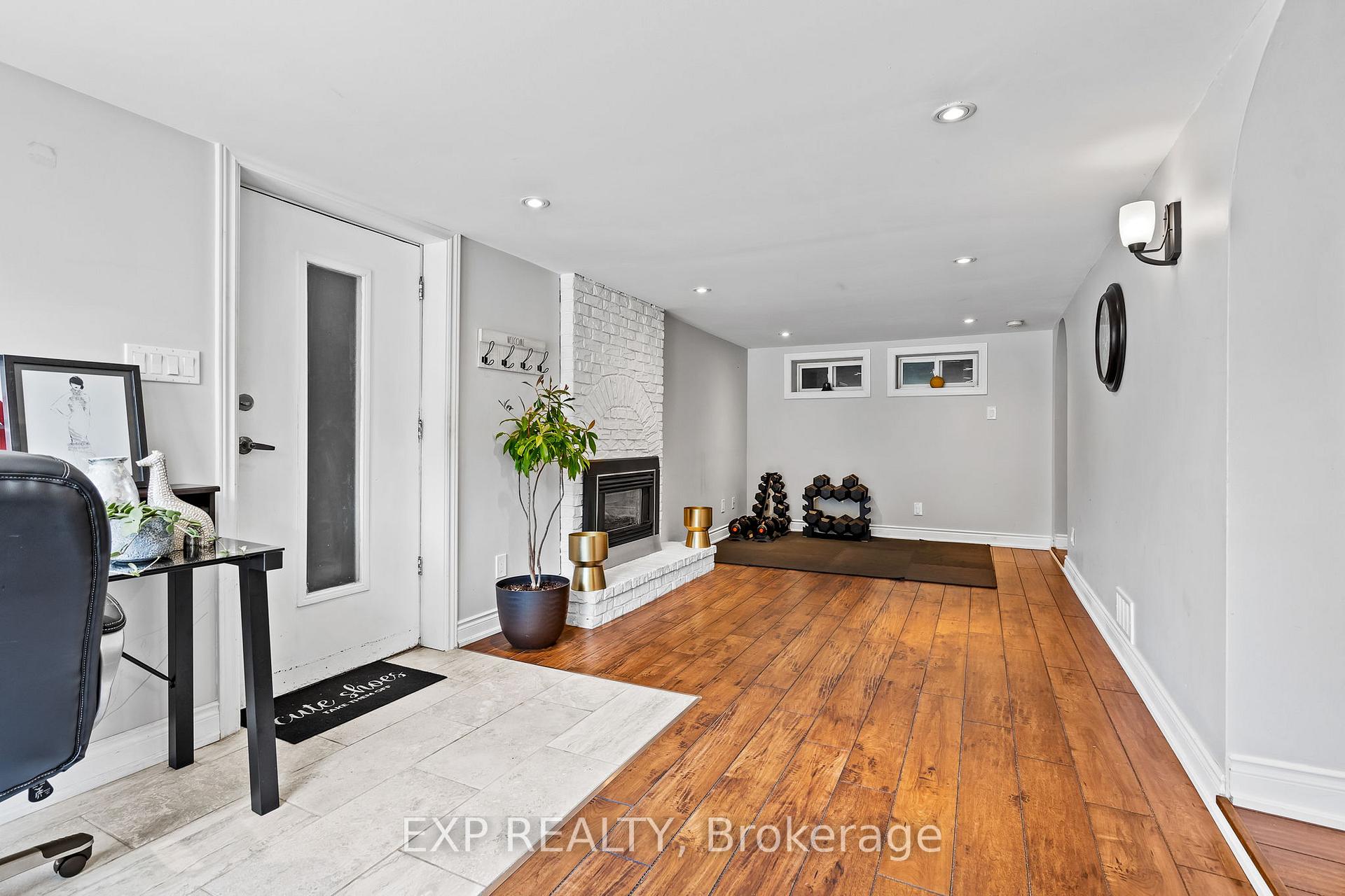 Photo 16 of 17 Battlefield Drive, Hamilton, Stoney Creek — HOMEH