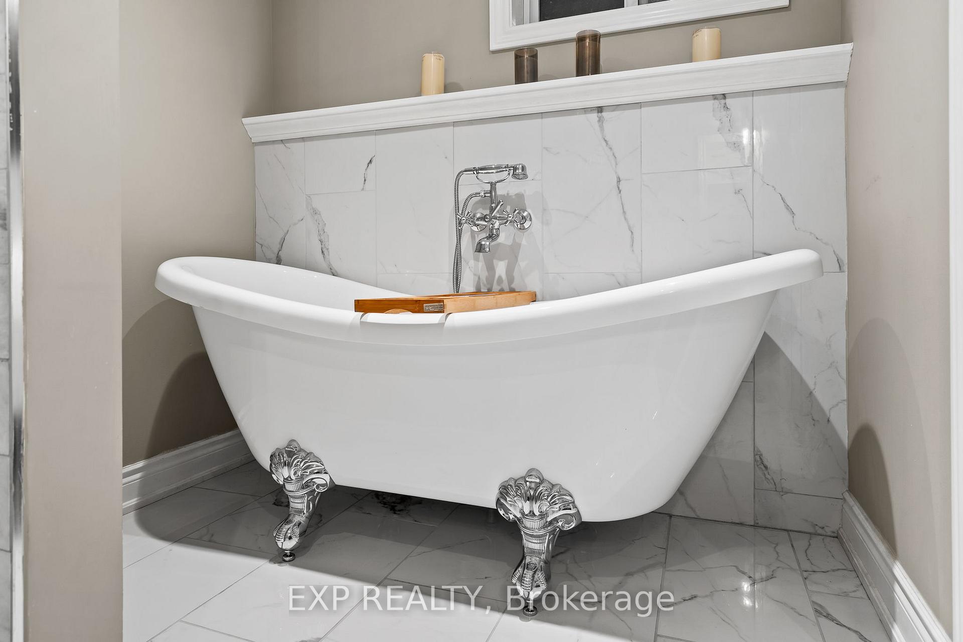 Photo 31 of 17 Battlefield Drive, Hamilton, Stoney Creek — HOMEH