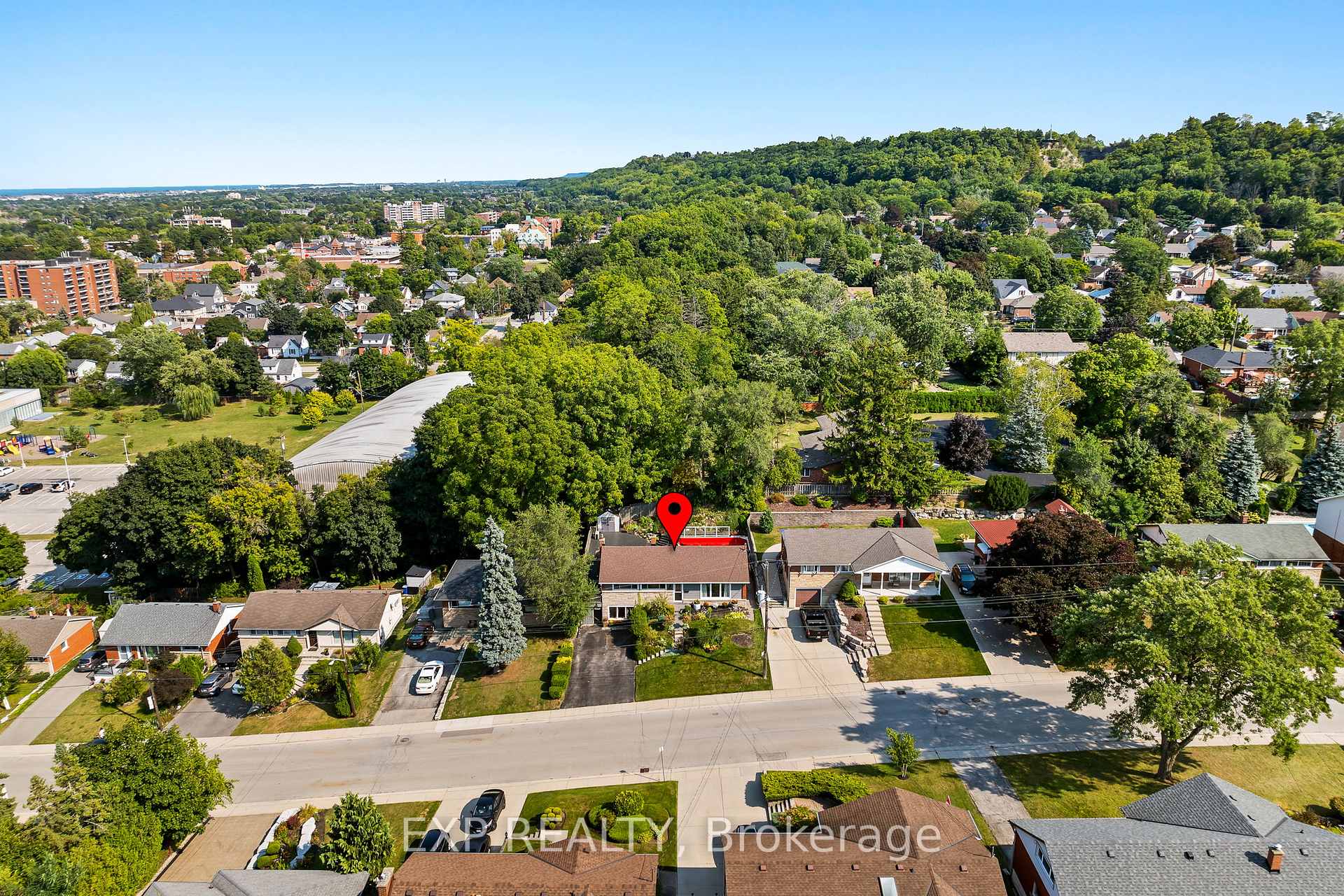 Photo 36 of 17 Battlefield Drive, Hamilton, Stoney Creek — HOMEH