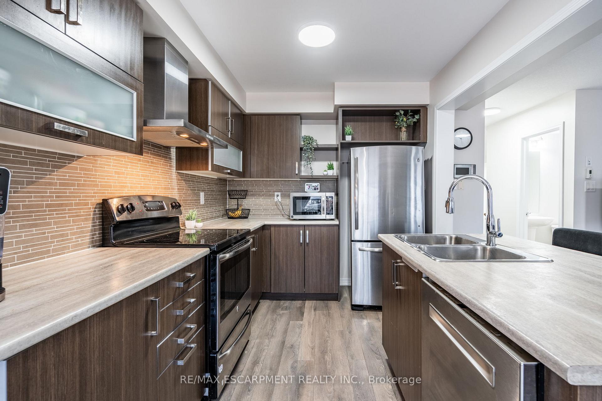 Photo 37 of 199 Gowland Drive, Hamilton, Binbrook — HOMEH