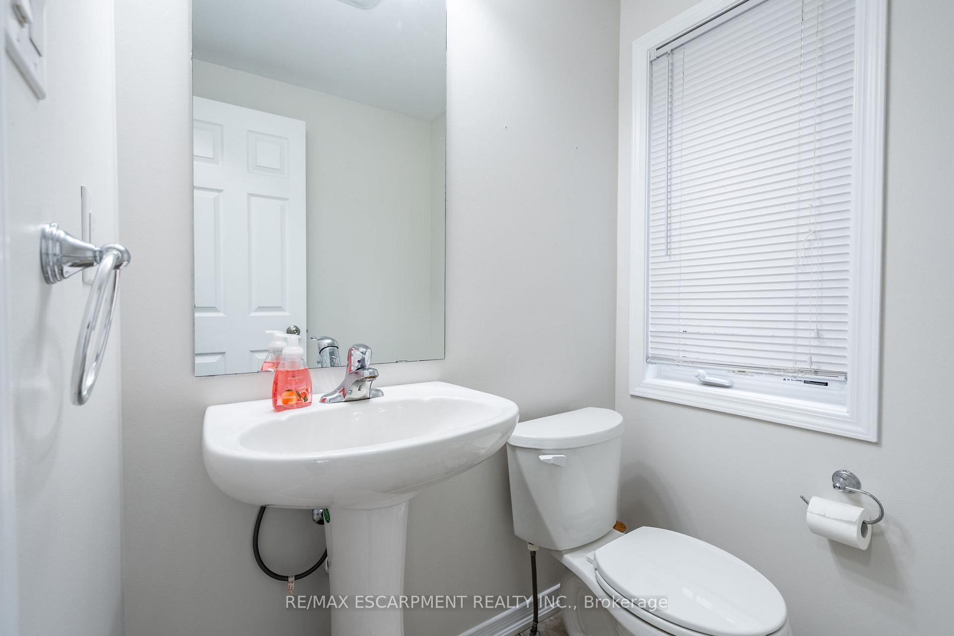 Photo 39 of 199 Gowland Drive, Hamilton, Binbrook — HOMEH