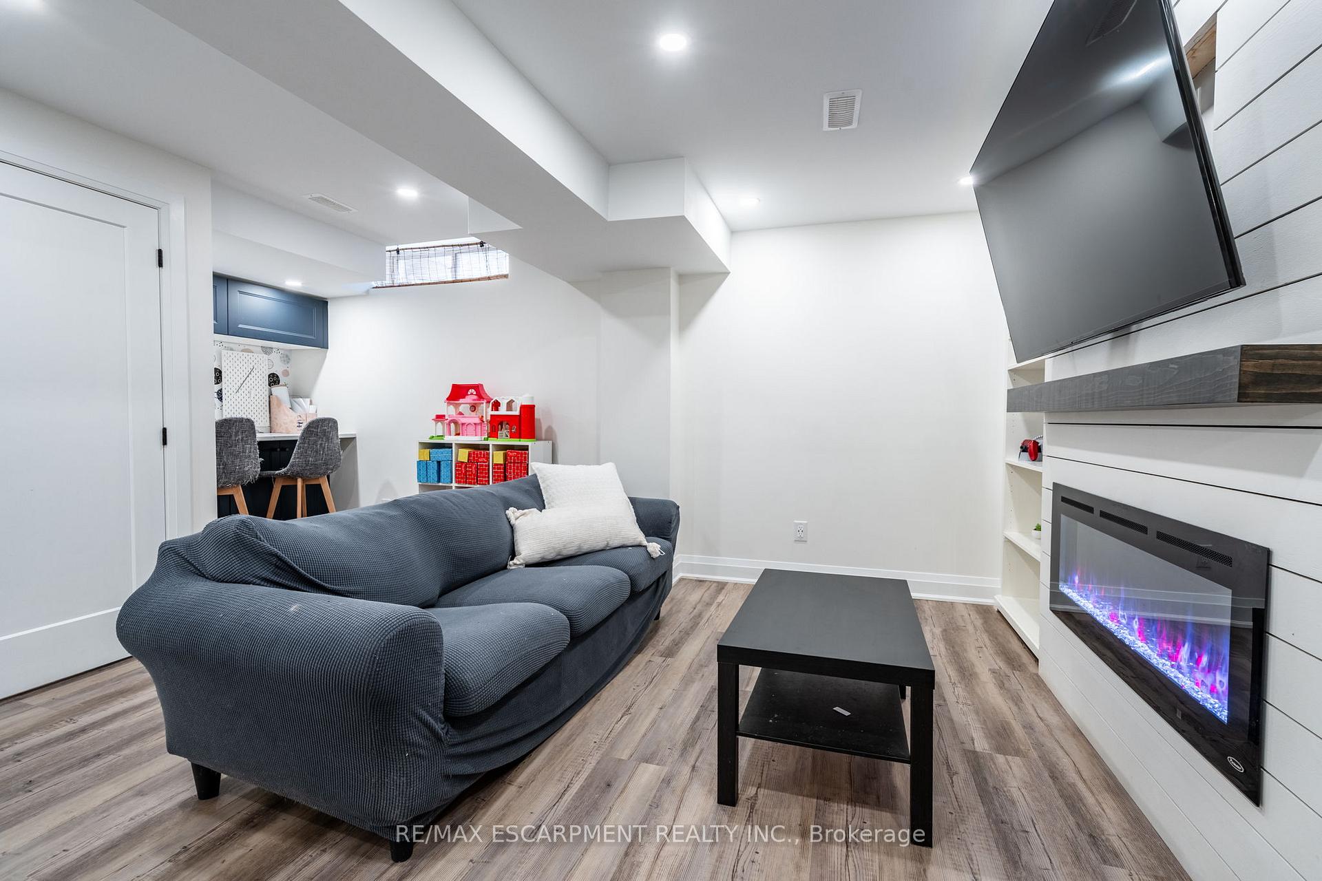 Photo 27 of 199 Gowland Drive, Hamilton, Binbrook — HOMEH