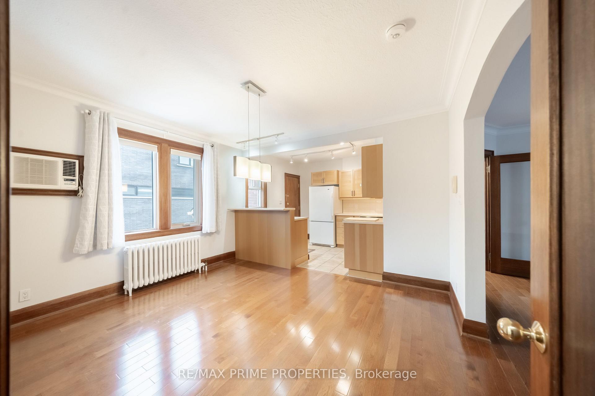 Photo 3 of 22 Heather Street, Toronto, Lawrence Park South — HOMEH