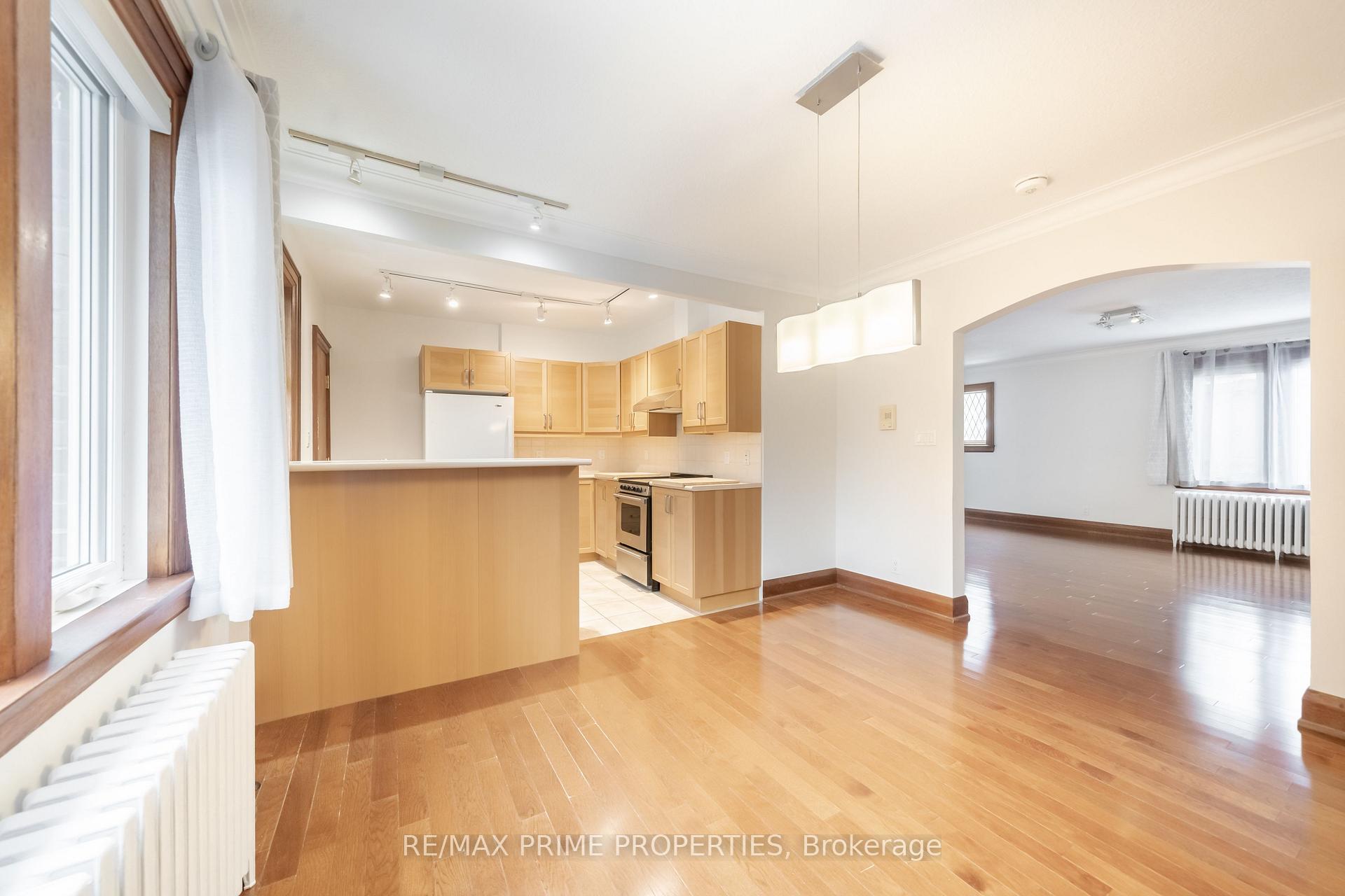Photo 6 of 22 Heather Street, Toronto, Lawrence Park South — HOMEH