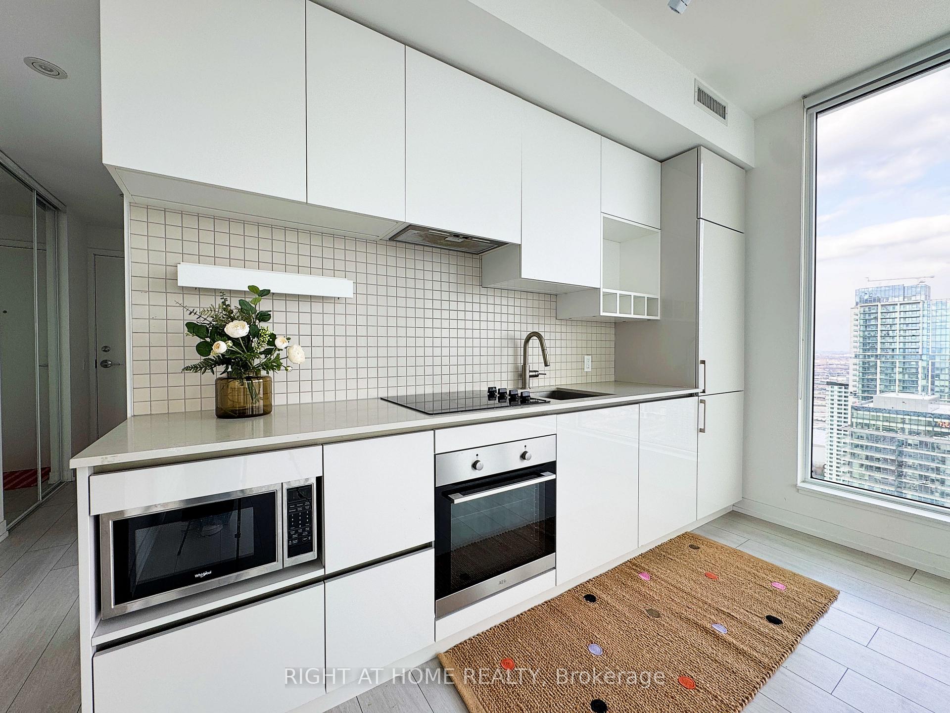 Photo 11 of Unit 5103, 5 Buttermill Avenue, Vaughan, Vaughan Corporate Centre — HOMEH