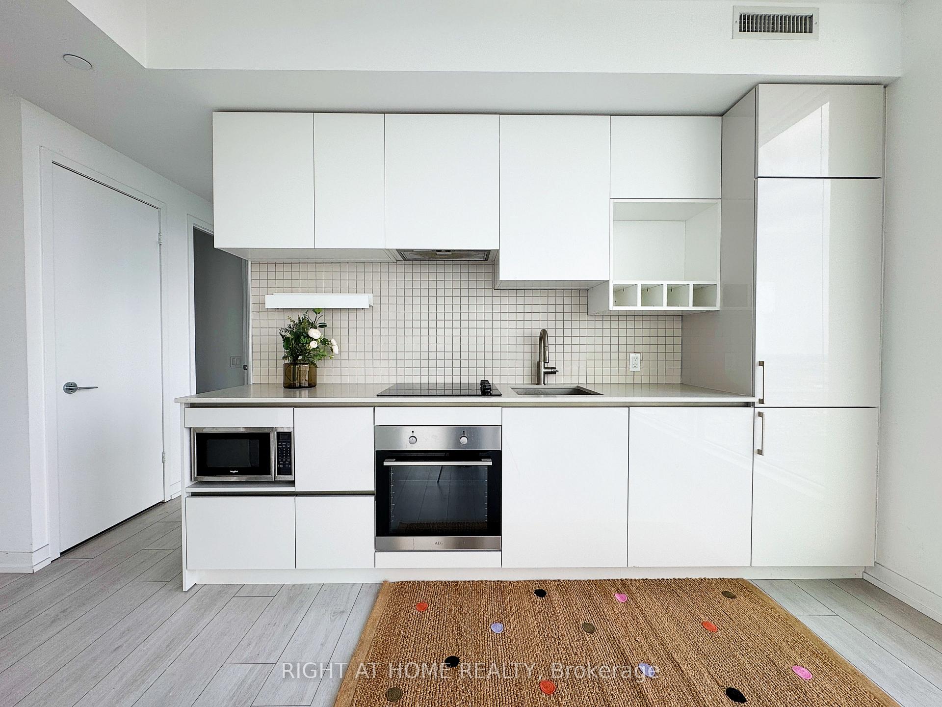 Photo 7 of Unit 5103, 5 Buttermill Avenue, Vaughan, Vaughan Corporate Centre — HOMEH