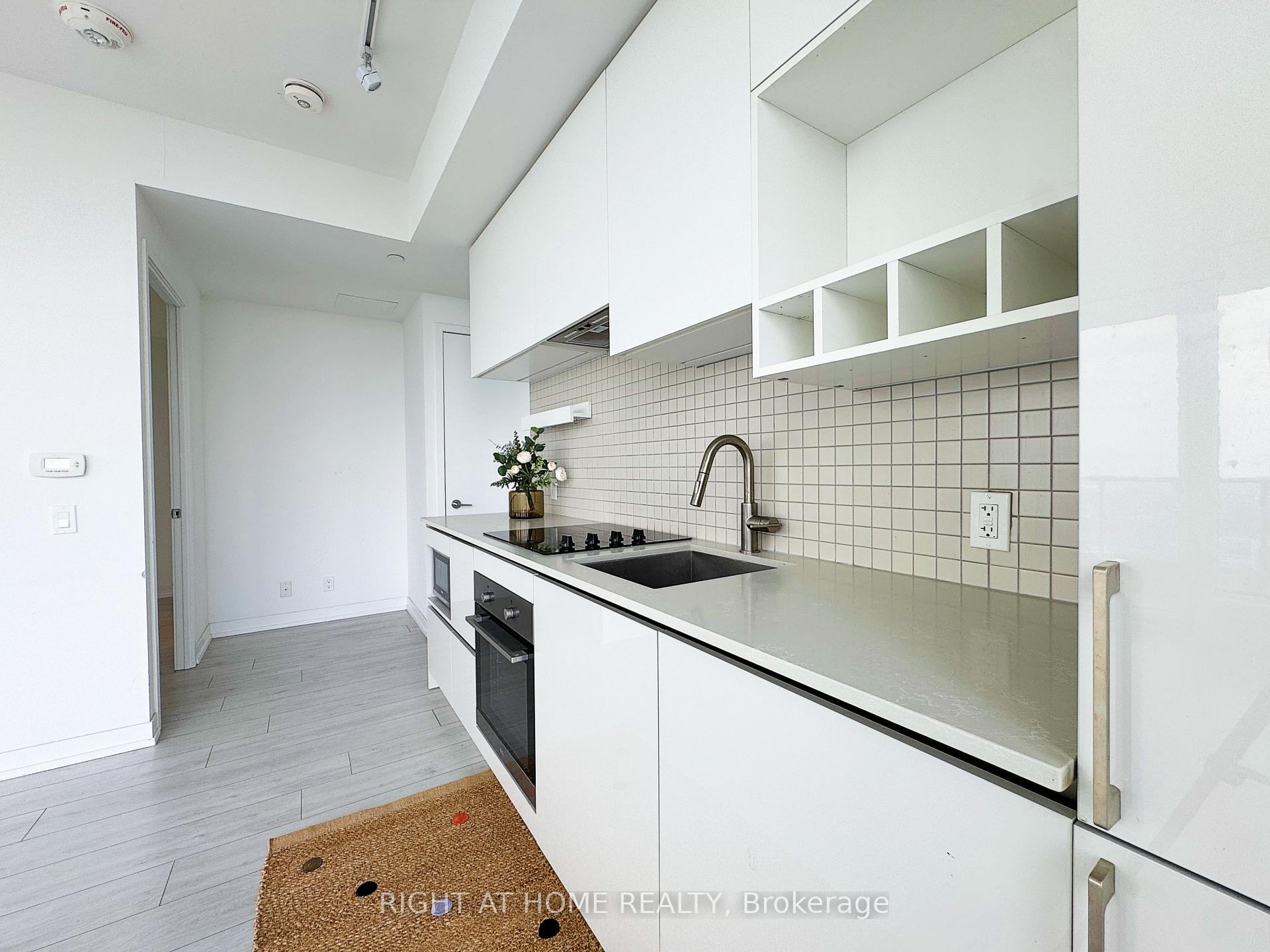 Photo 3 of Unit 5103, 5 Buttermill Avenue, Vaughan, Vaughan Corporate Centre — HOMEH