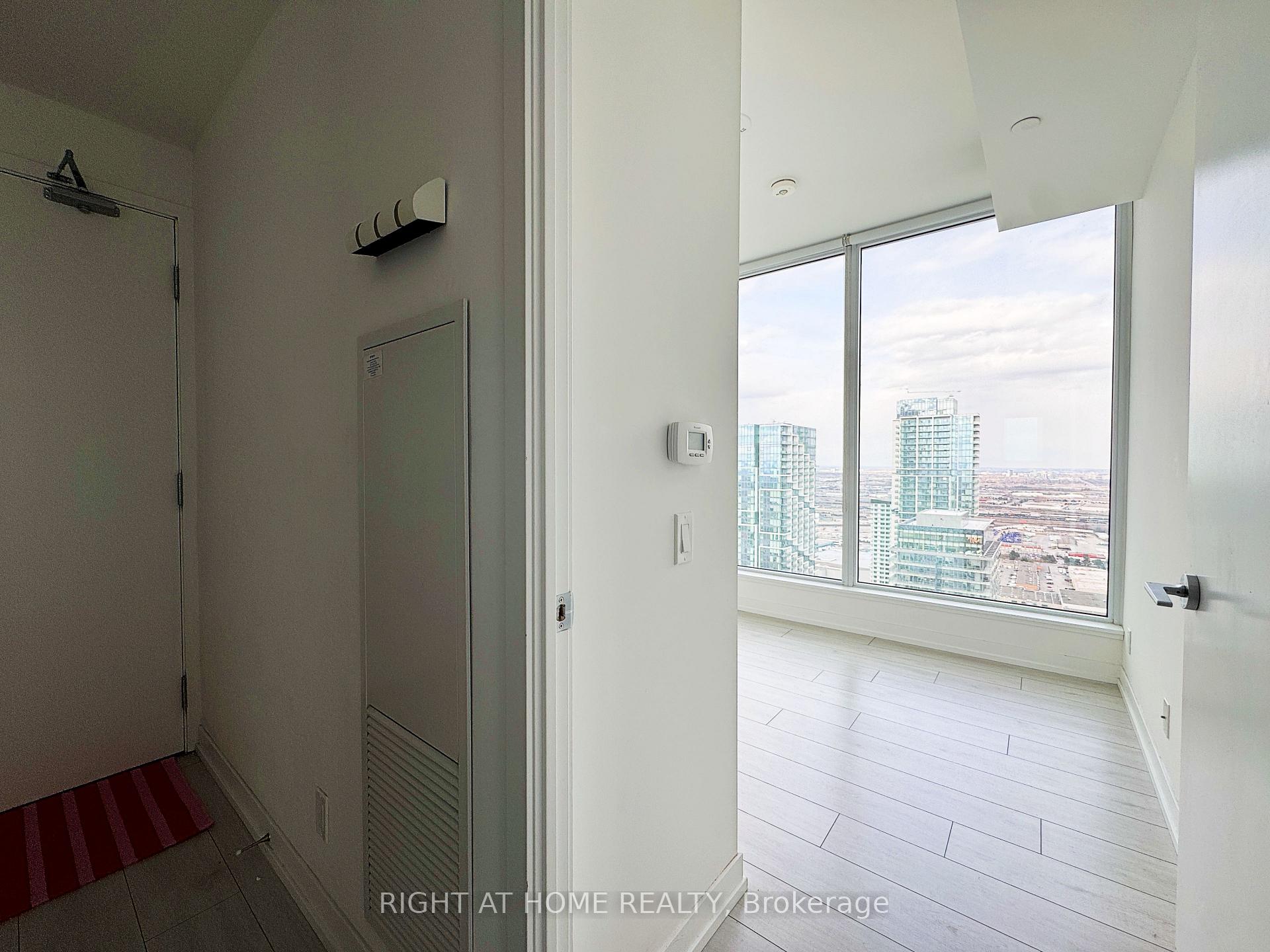 Photo 12 of Unit 5103, 5 Buttermill Avenue, Vaughan, Vaughan Corporate Centre — HOMEH
