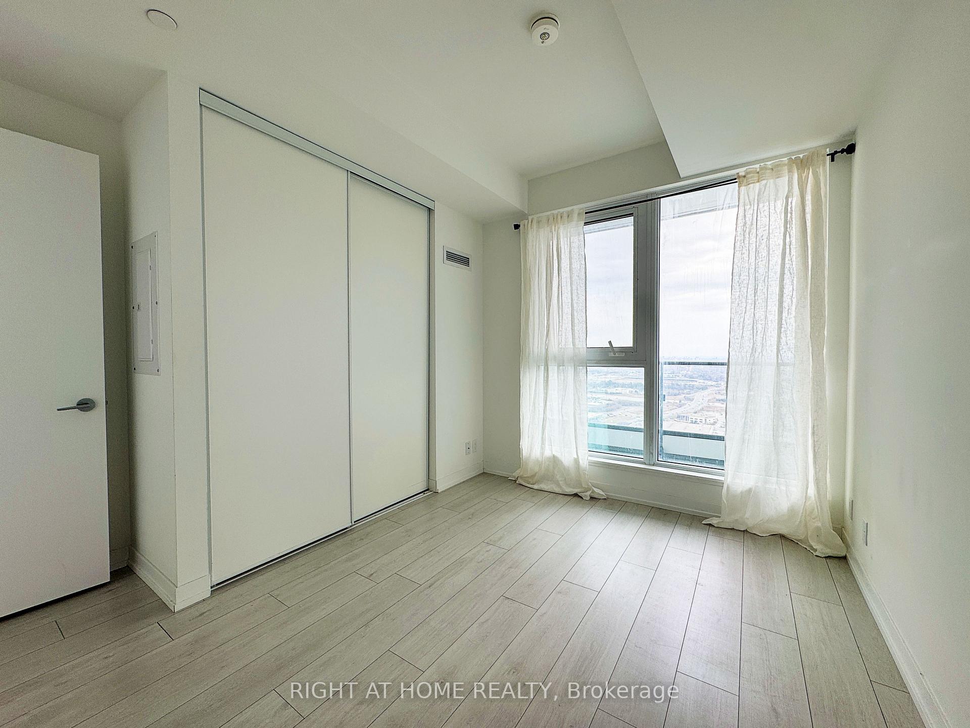 Photo 18 of Unit 5103, 5 Buttermill Avenue, Vaughan, Vaughan Corporate Centre — HOMEH