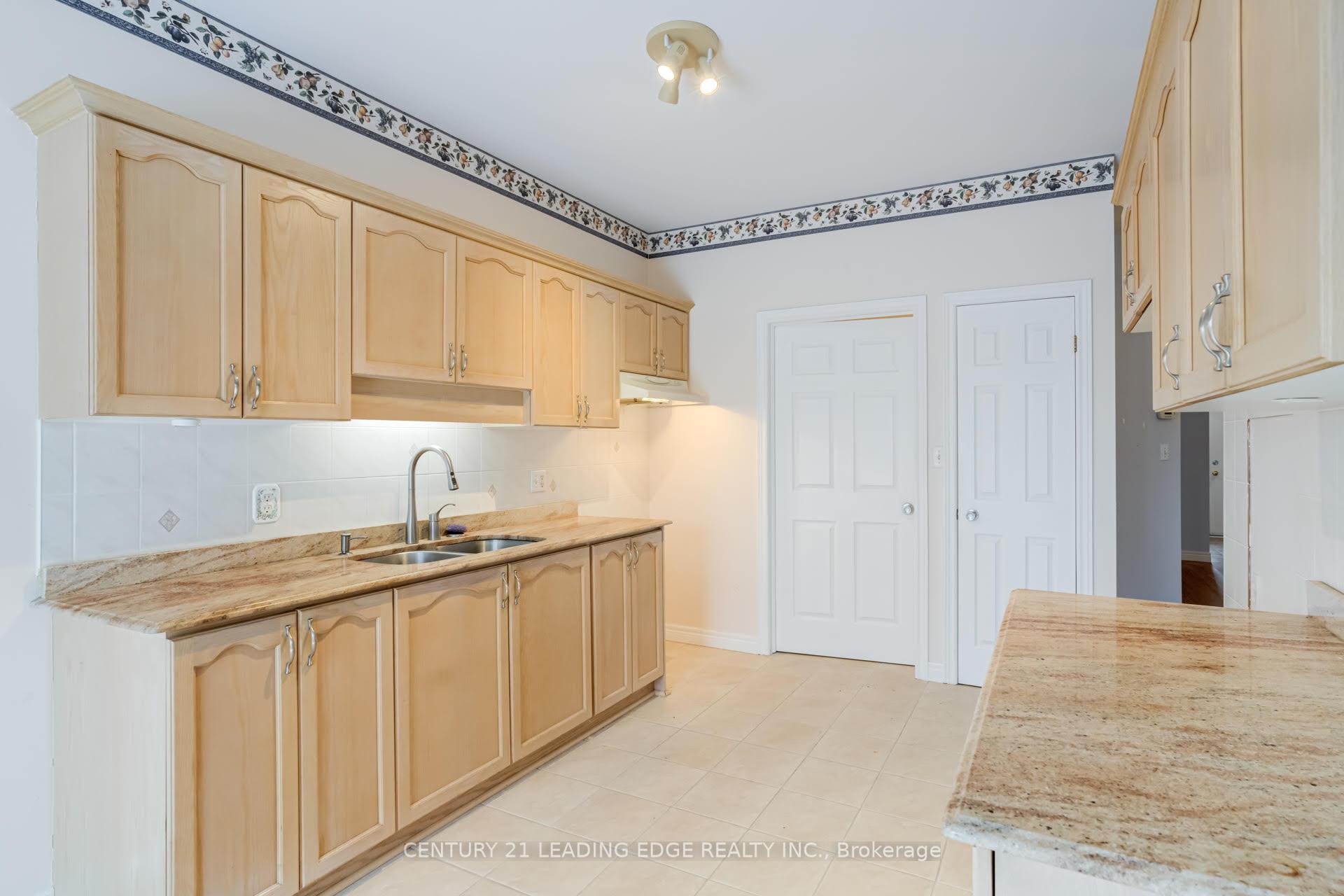 Photo 31 of 28 Postoaks Drive, Hamilton, Twenty Place — HOMEH